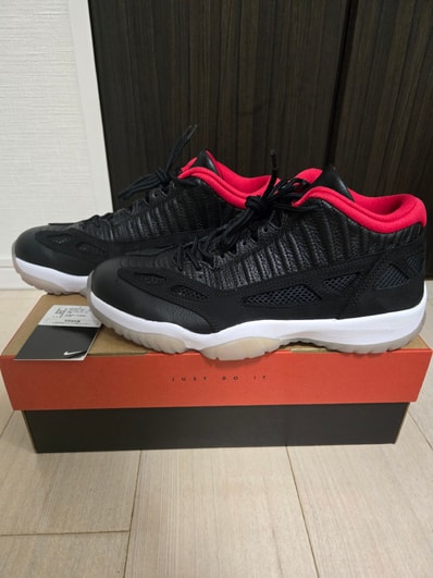 Air Jordan 11 Low IE "Bred"