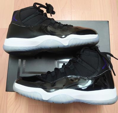 Nike Air Jordan 11 Retro "Space Jam" (2016)