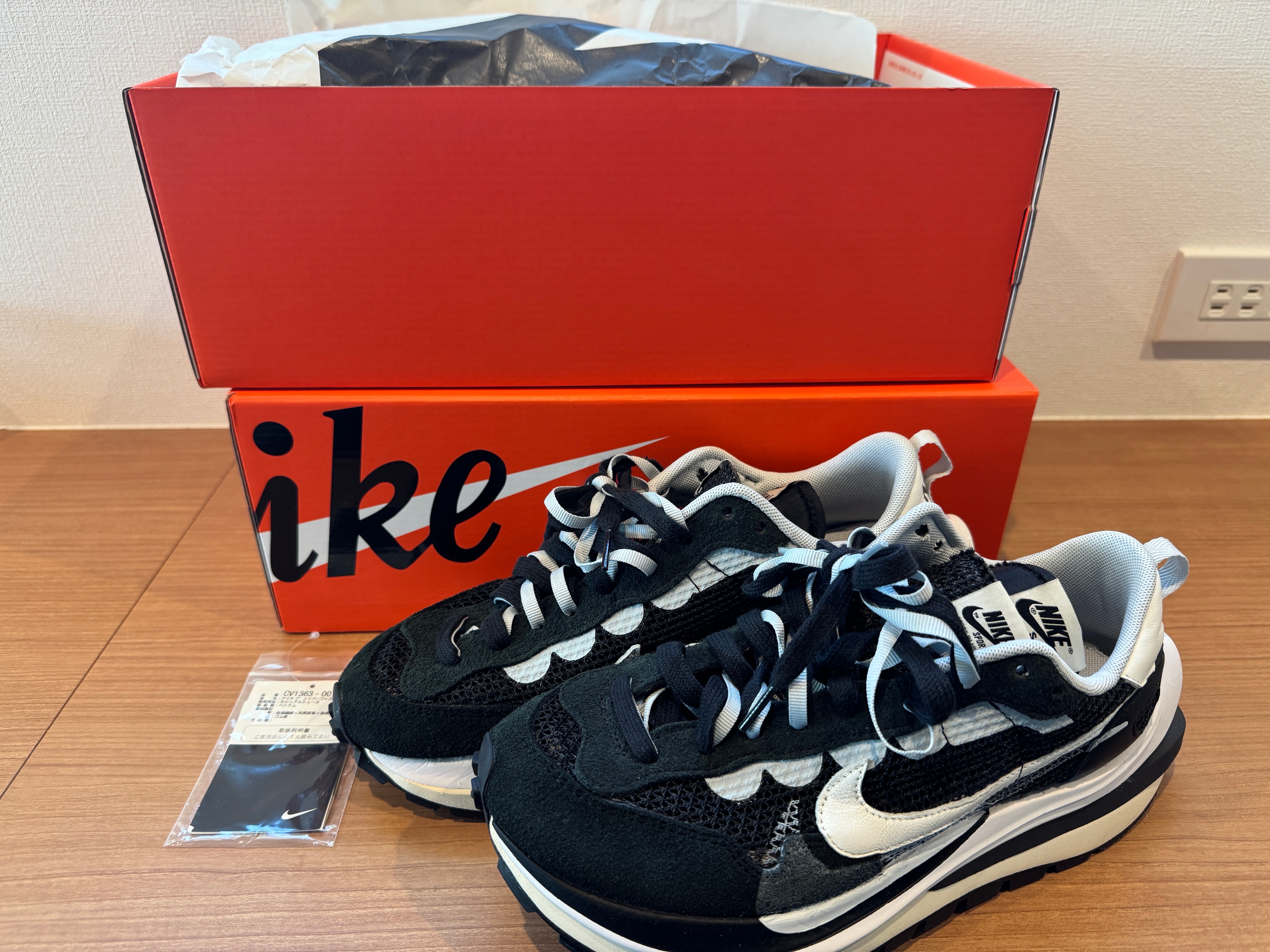 sacai × Nike Vapor Waffle "Black and White"