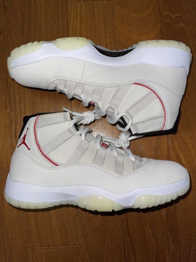 Nike Air Jordan 11 Retro "Platinum Tint"