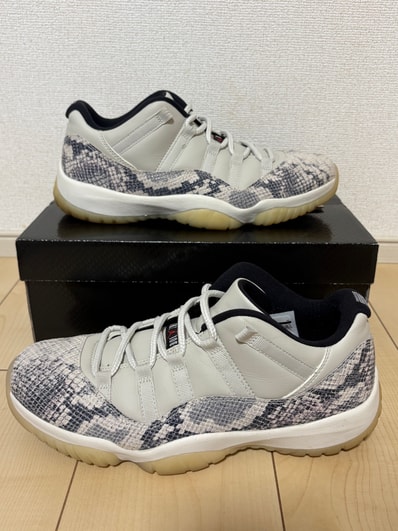 Nike Air Jordan 11 Low Snakeskin "Light Bone/University Red/Sail/Black"