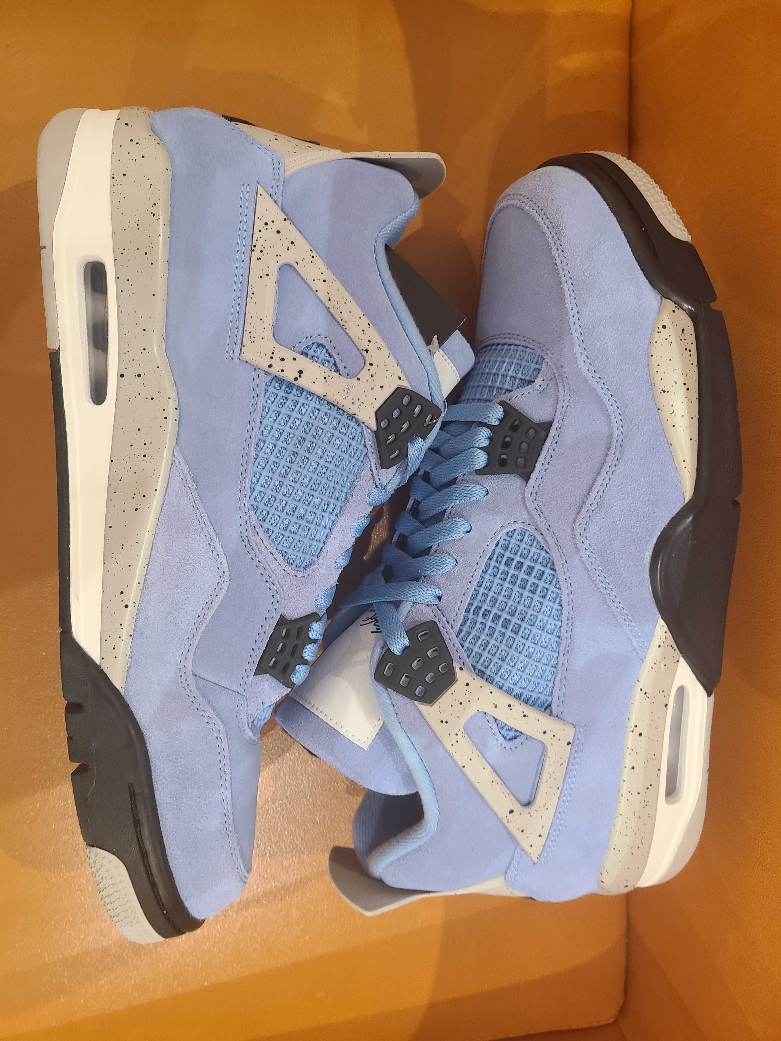 Nike Air Jordan 4 "University Blue"
