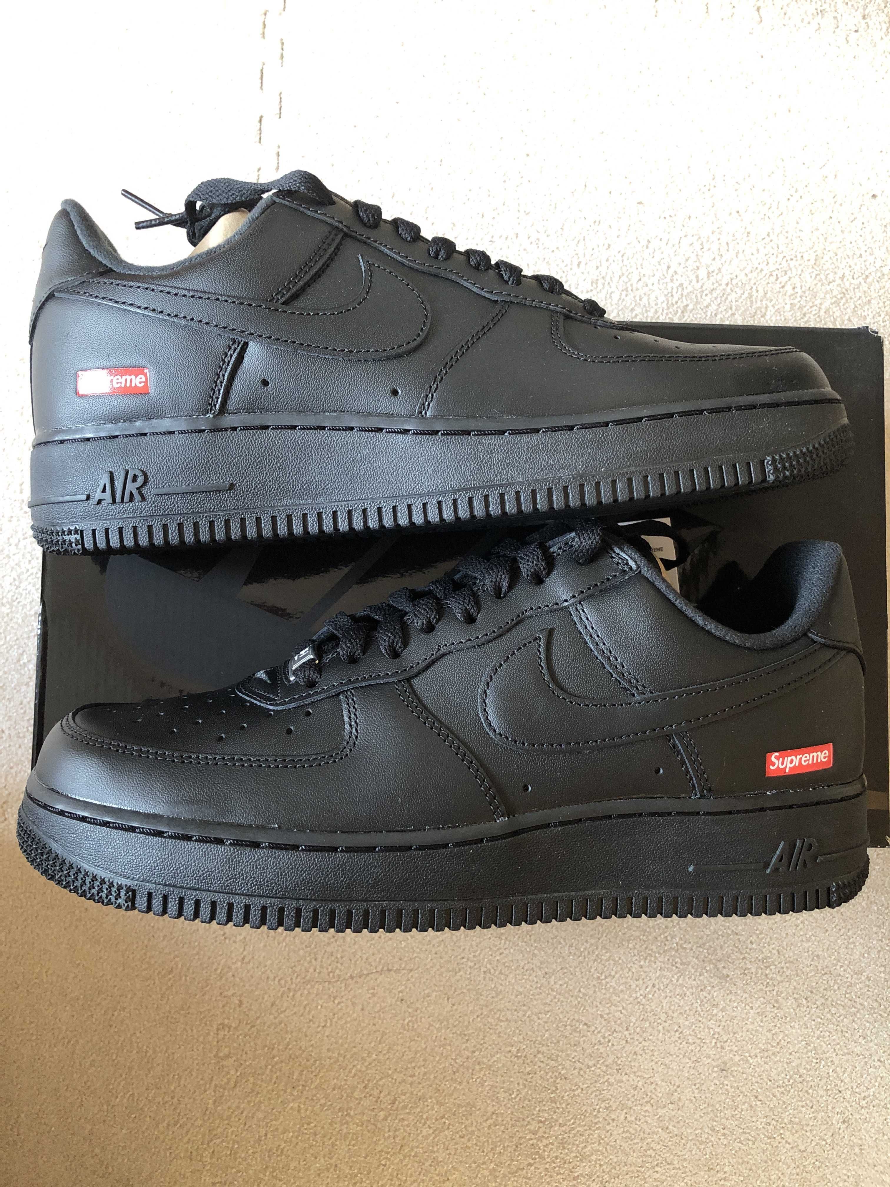 Supreme × Nike Air Force 1 Low "Black"