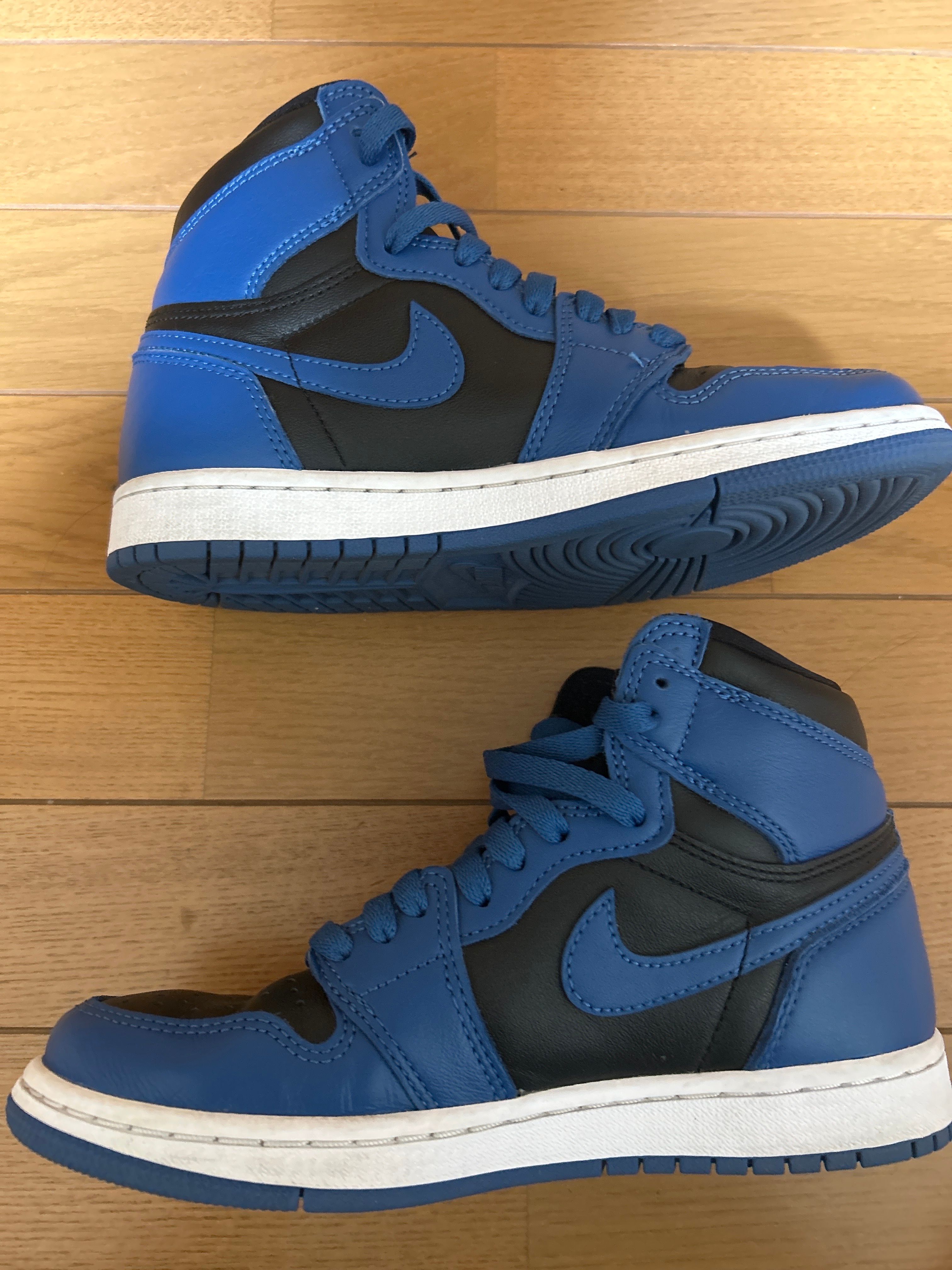 Nike Air Jordan 1 Retro High OG "Dark Marina Blue"