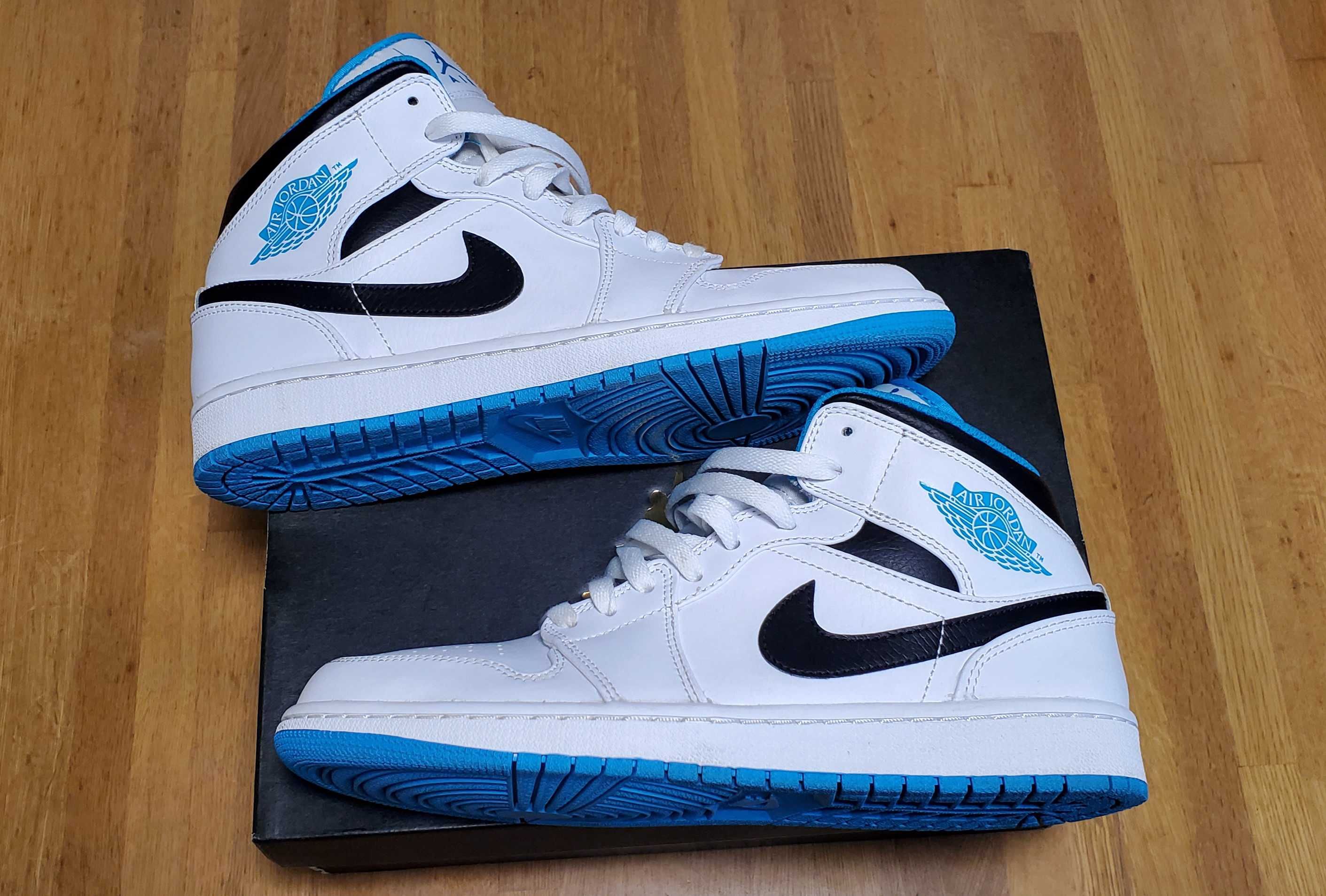Nike Air Jordan 1 Mid "White/Laser blue"