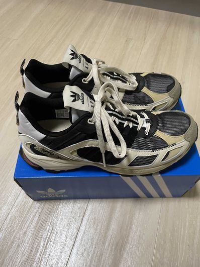 Song for the Mute × adidas Shadowturf "Footwear White/Cream White" (2022/2024)