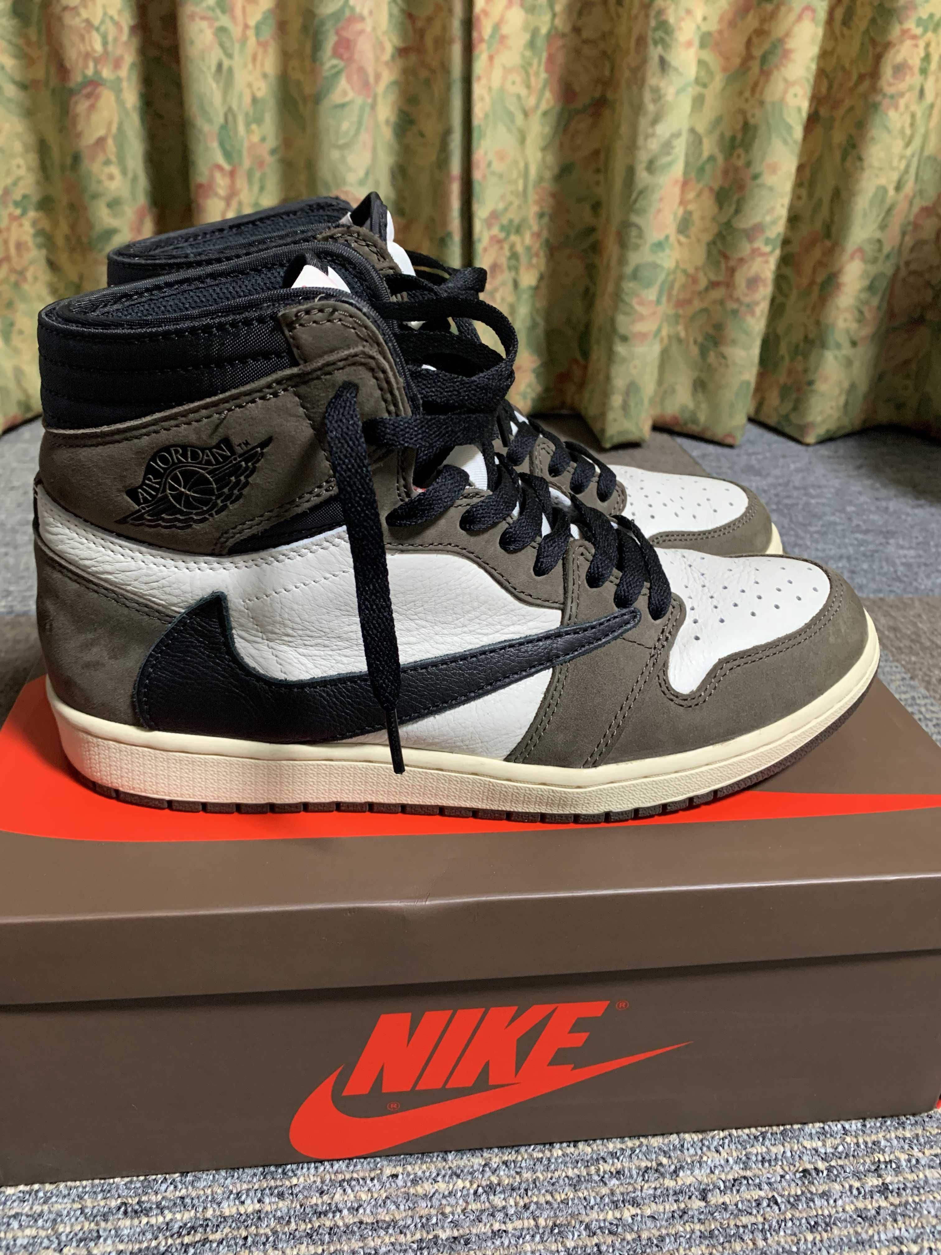Travis Scott × Nike Air Jordan 1 Retro High OG TS SP "Sail/Dark Mocha"