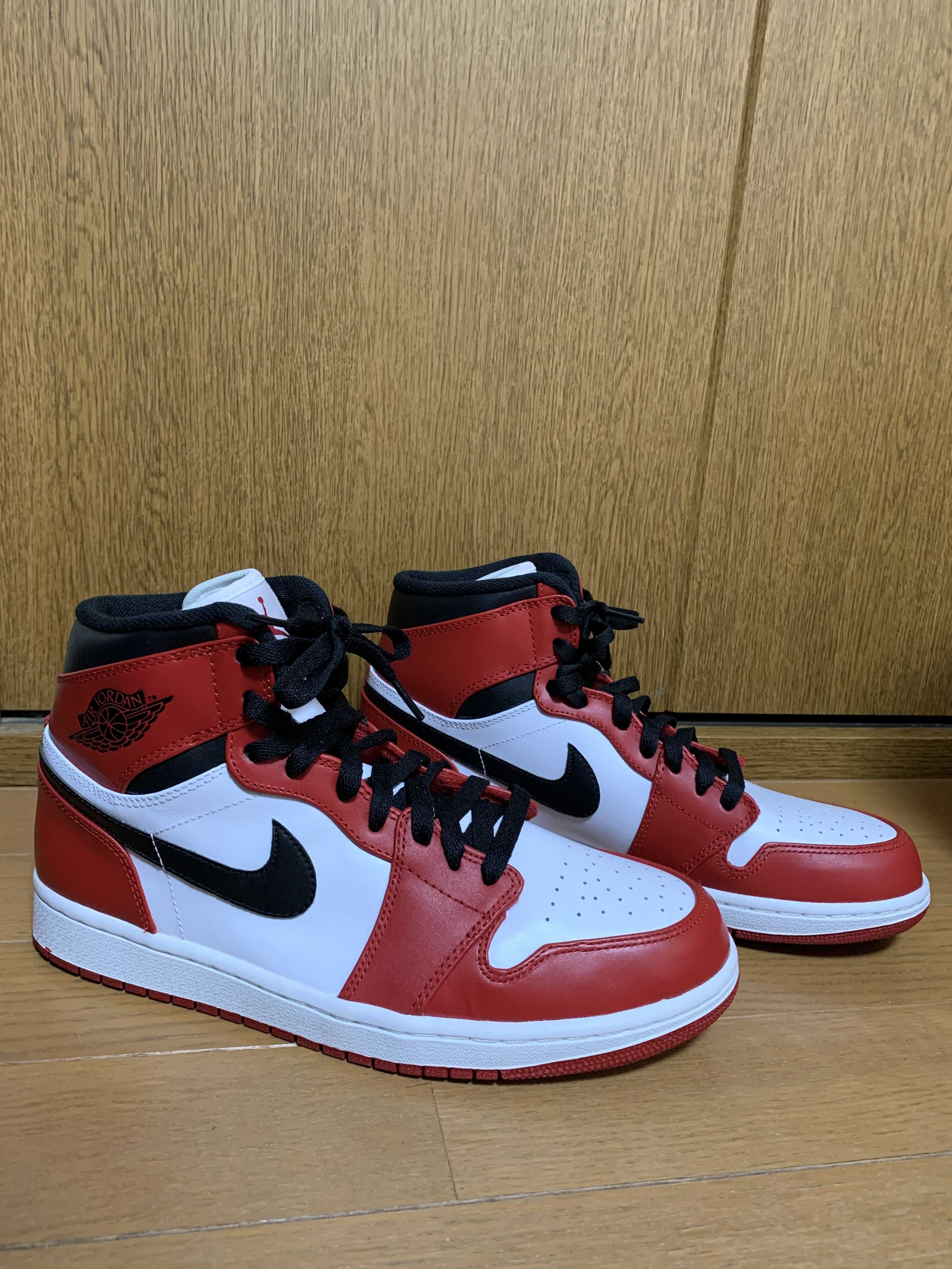 Nike Air Jordan 1 Retro High "Chicago" (2013)