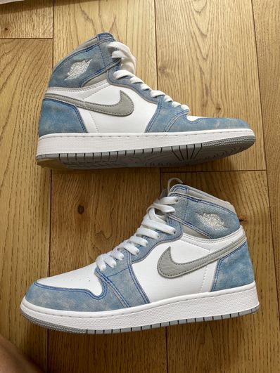Nike GS Air Jordan 1 High OG "Hyper Royal"