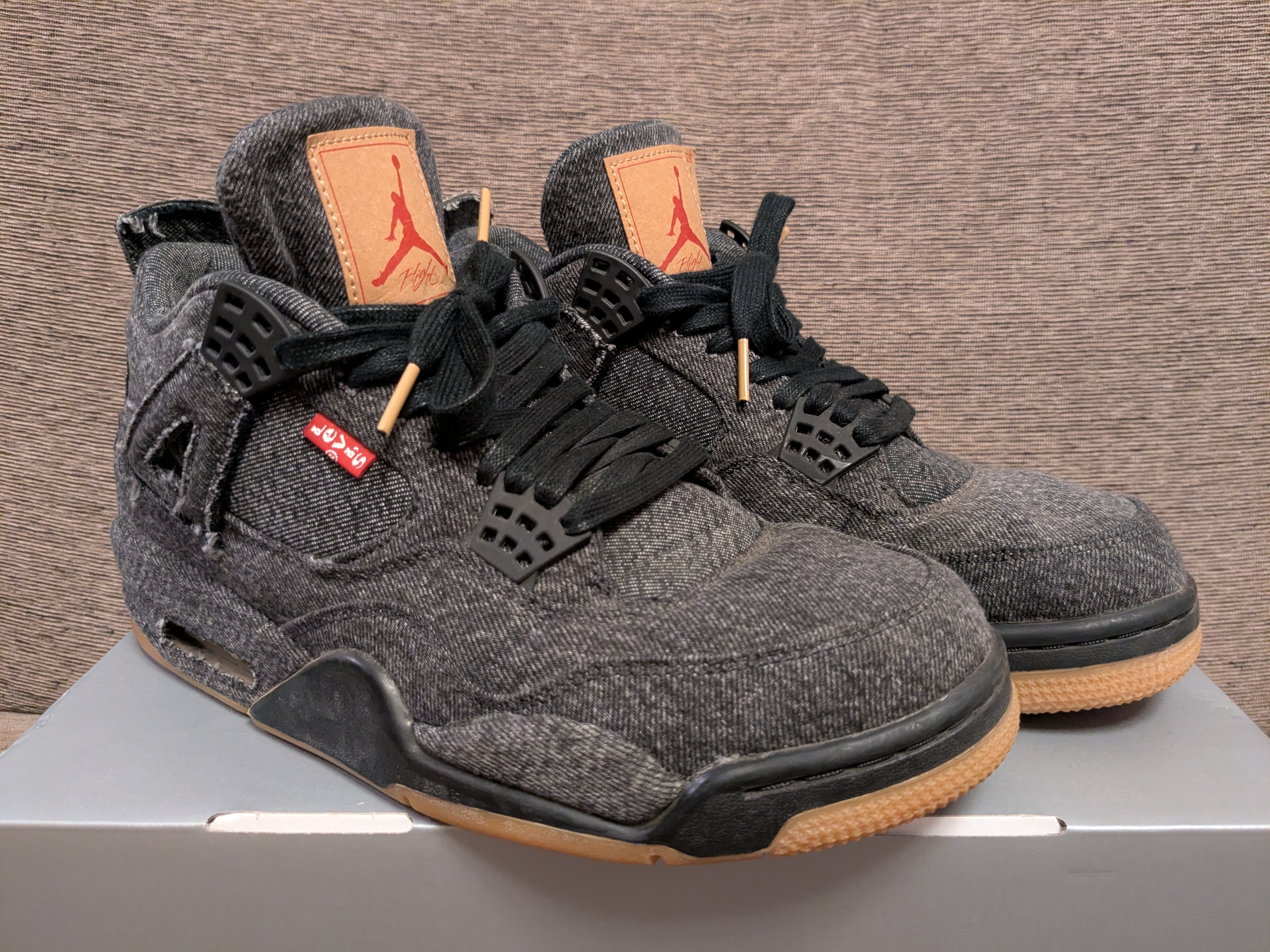 Nike × Levi's Air Jordan 4 "Black Denim" (LEVIS Tab)