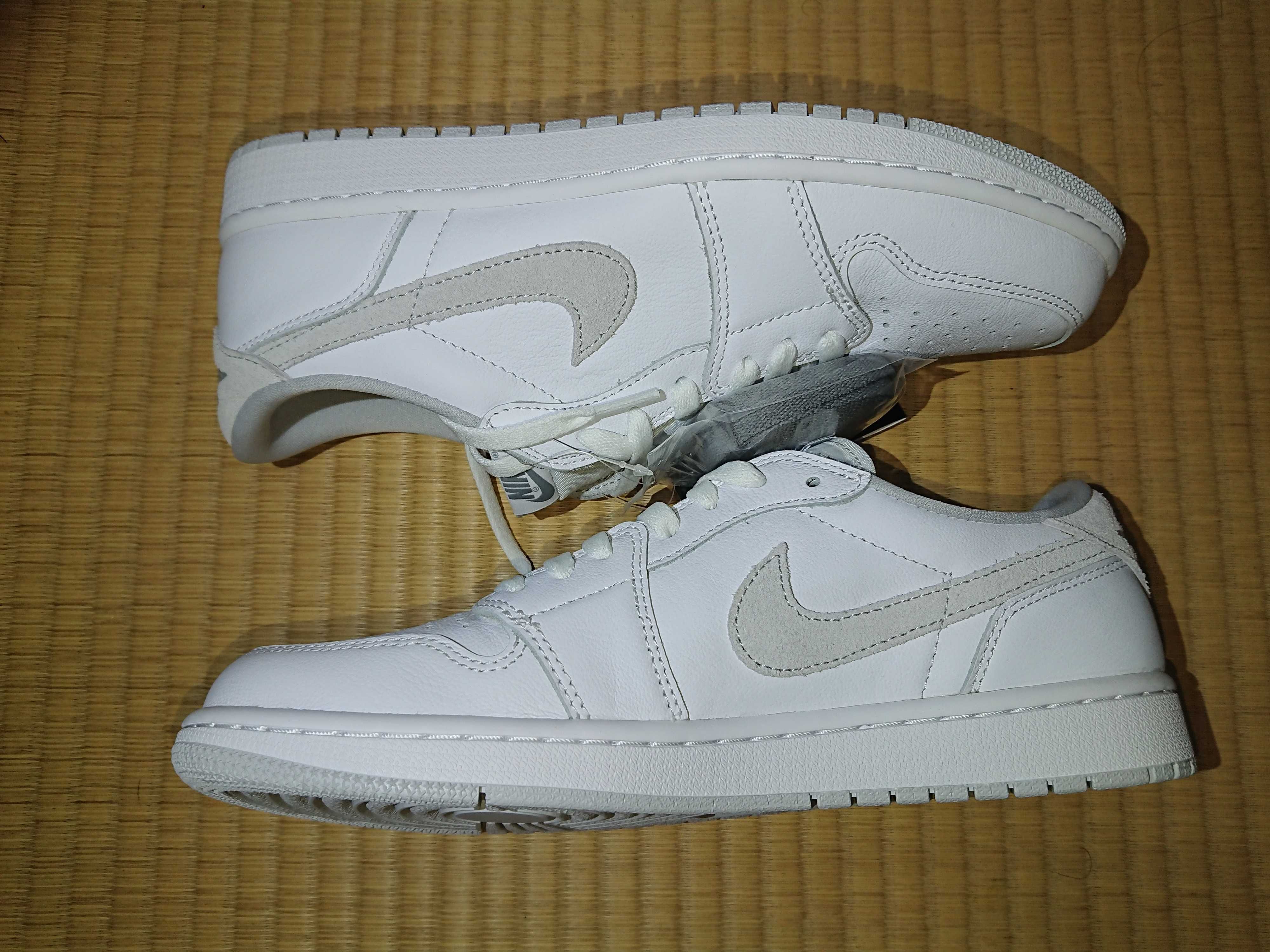 Nike Air Jordan 1 Low OG "Neutral Grey"
