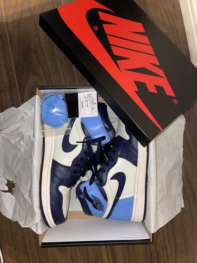 Nike Air Jordan 1 Retro High OG "Obsidian/University Blue"