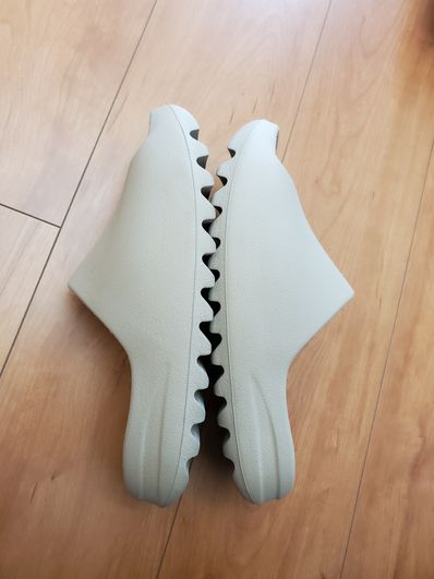adidas YEEZY Slide "Pure" (GW1934)