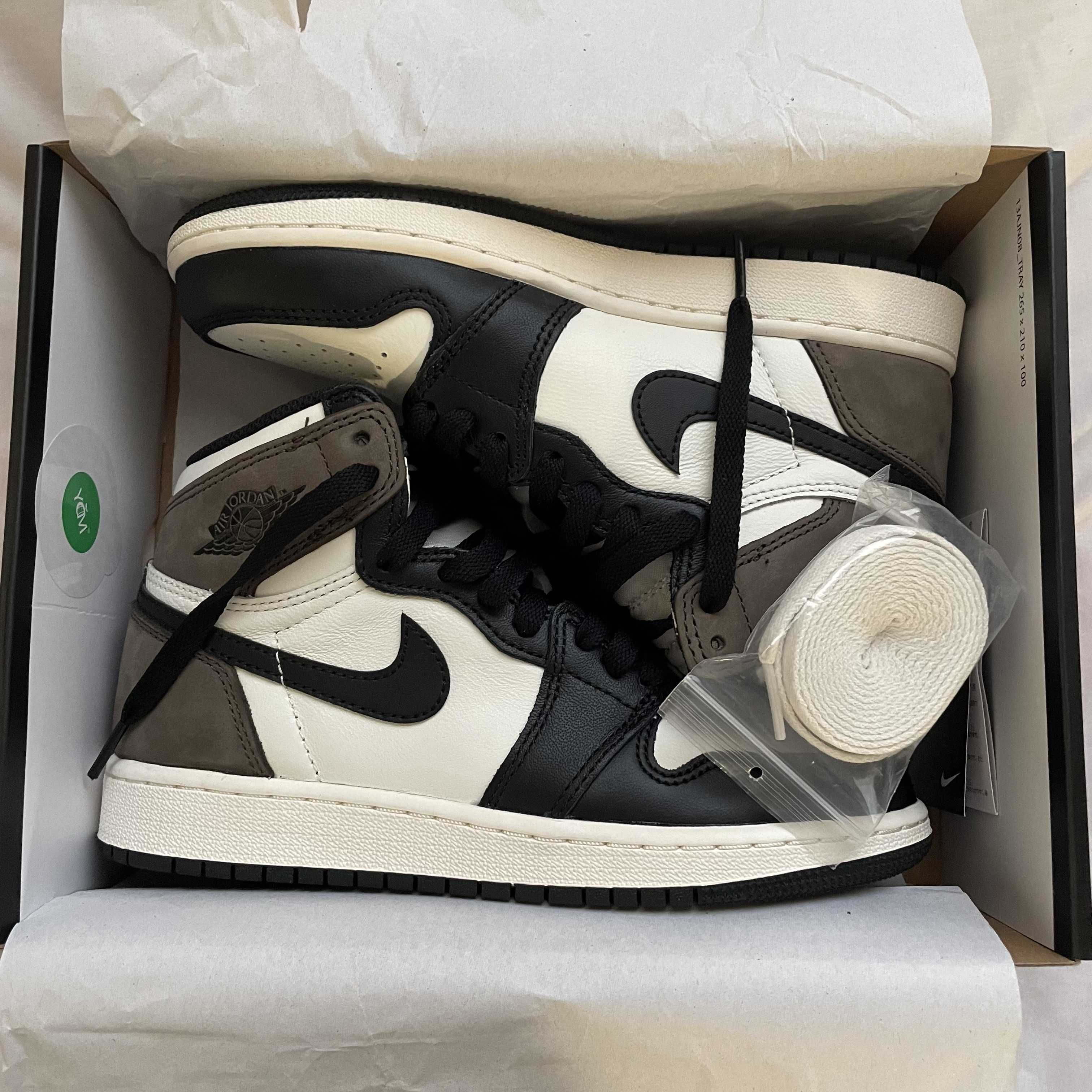 Nike GS Air Jordan 1 High OG "Sail/Dark Mocha/Black"