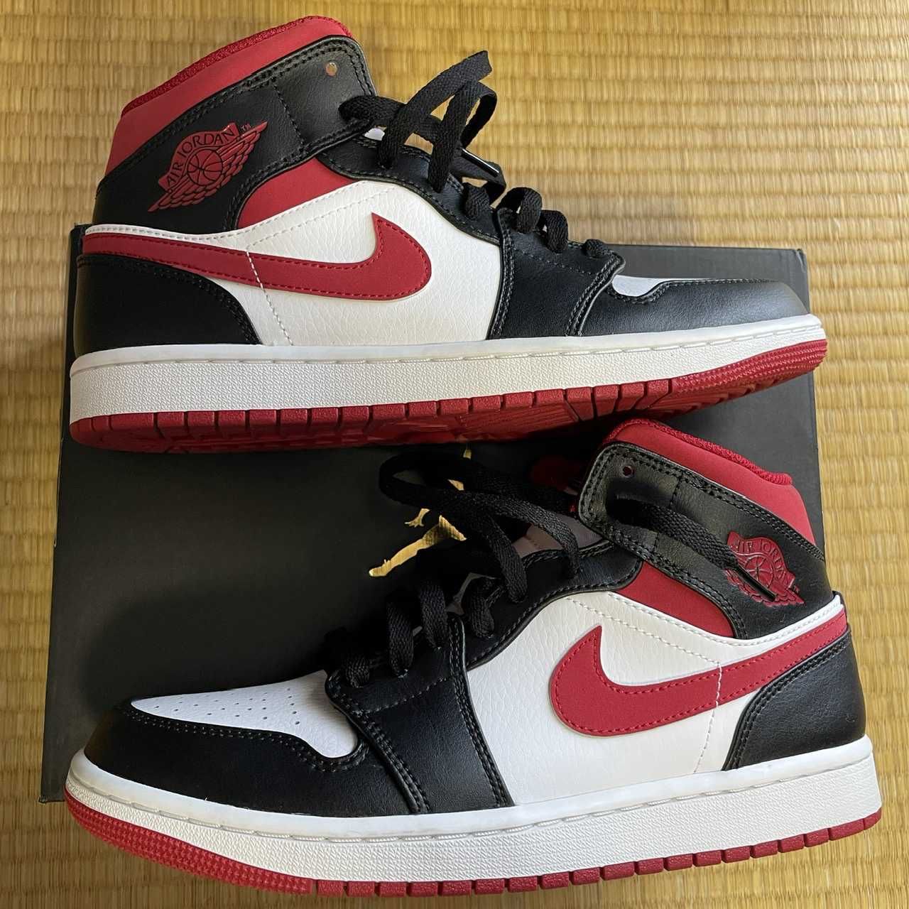 Nike Air Jordan 1 Mid "White/Gym Red Black"