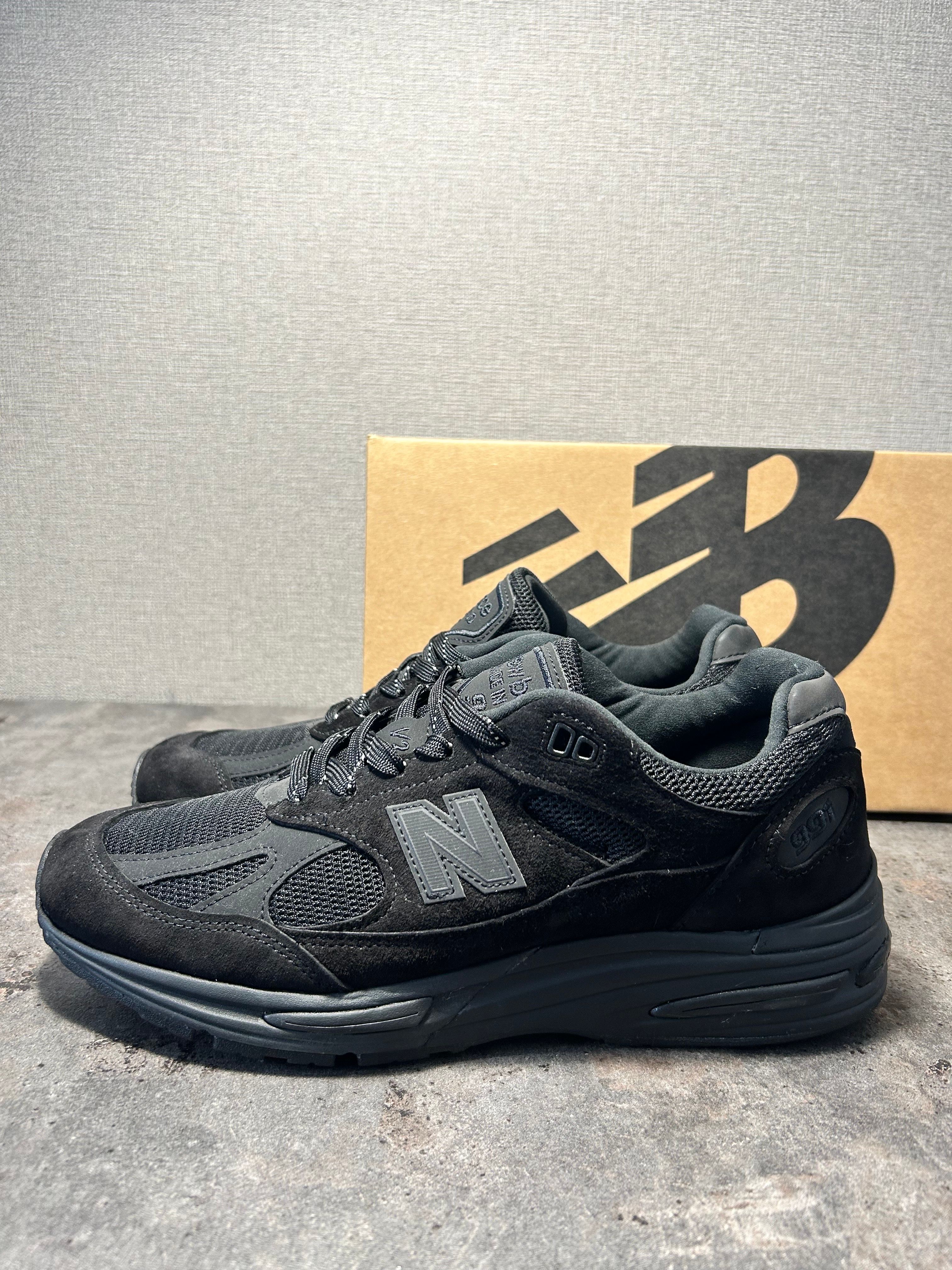 New Balance 991V2 "Triple Black"