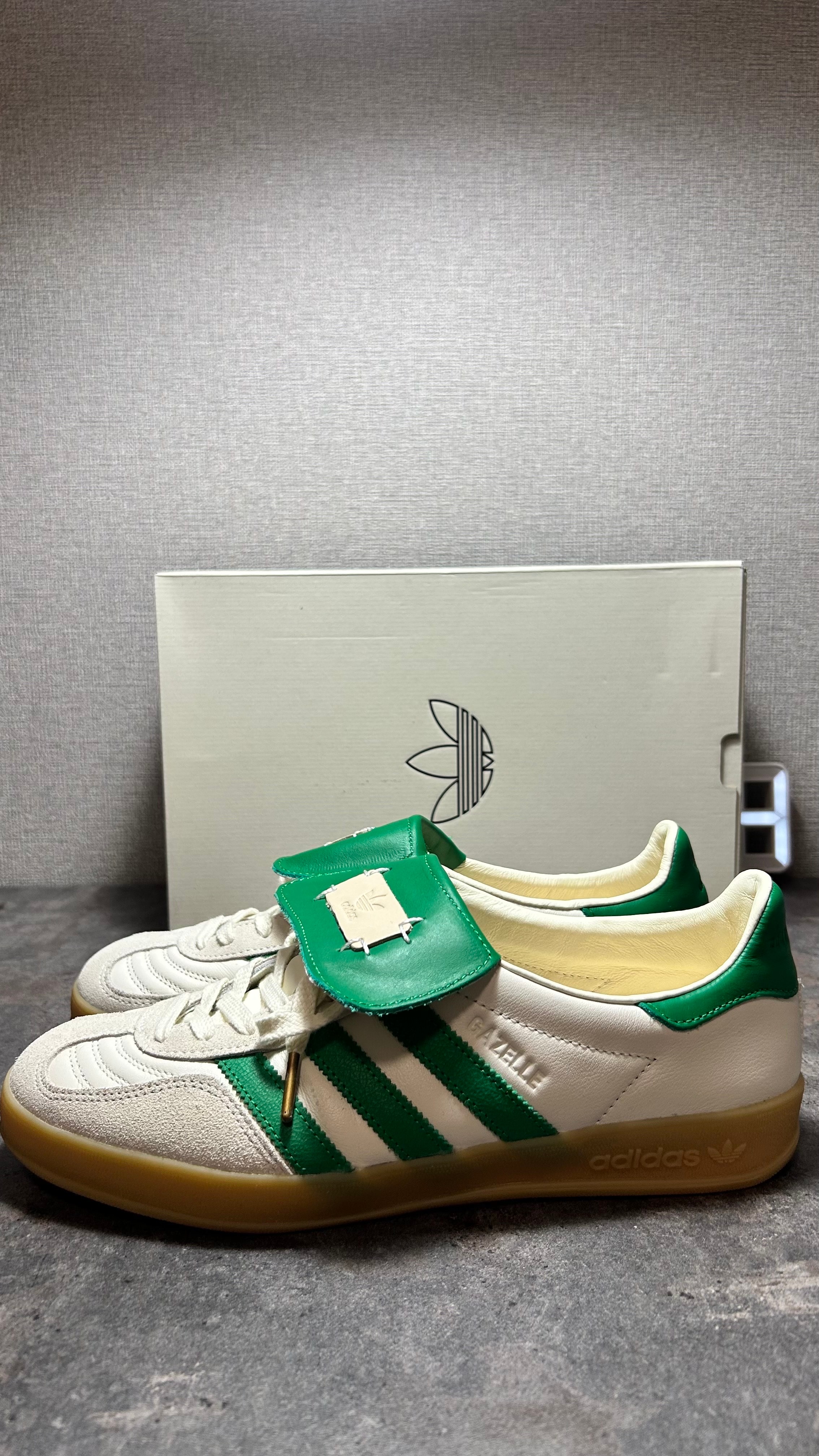 FOOT INDUSTRY × adidas Gazelle Indoor "Off White/Green"