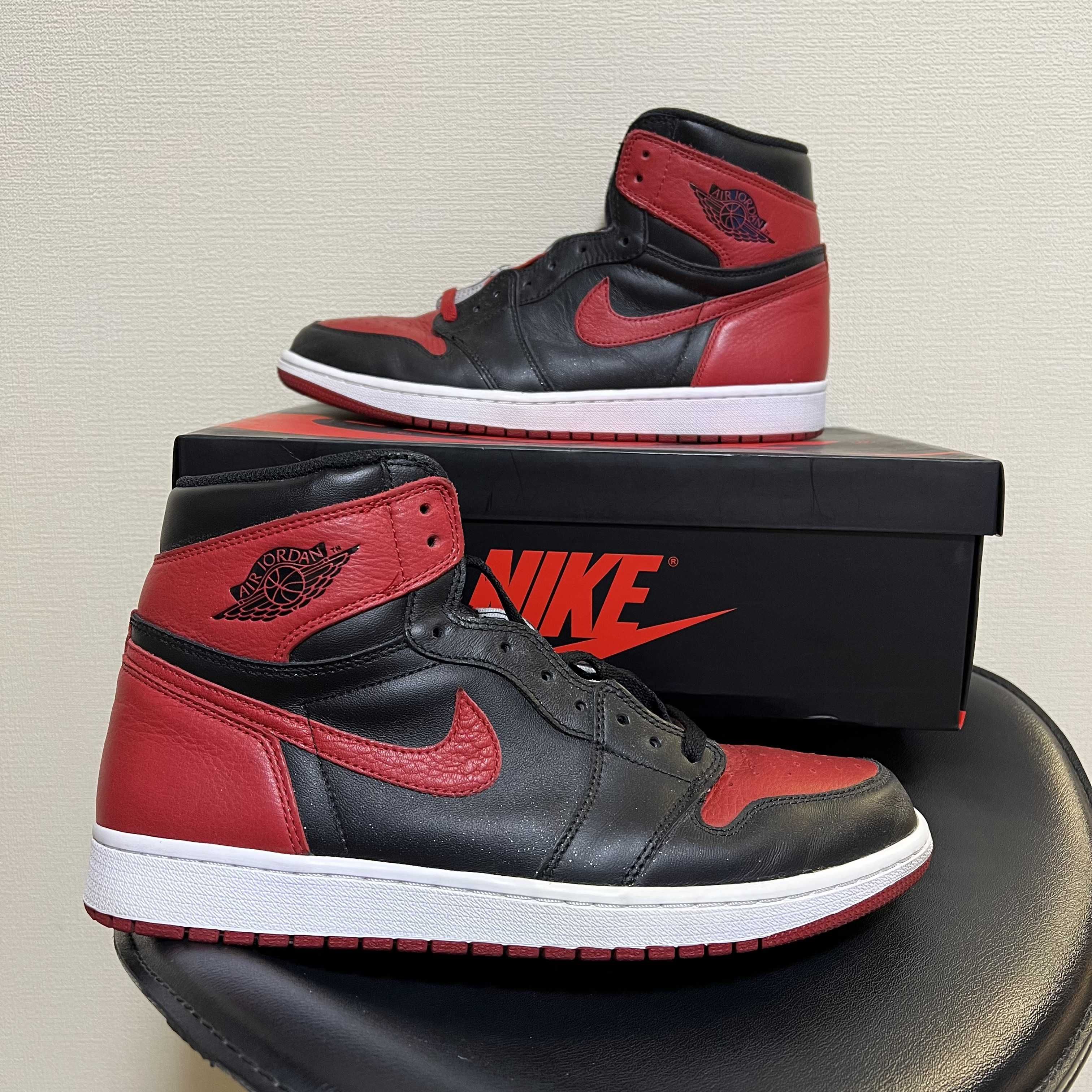 Nike Air Jordan 1 Retro High OG "Bred/Banned" (2016)