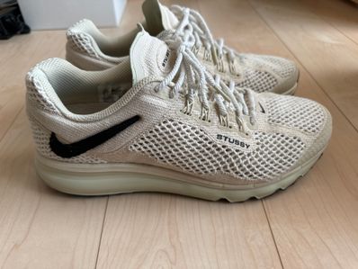 Stussy × Nike Air Max 2013 "Fossil"