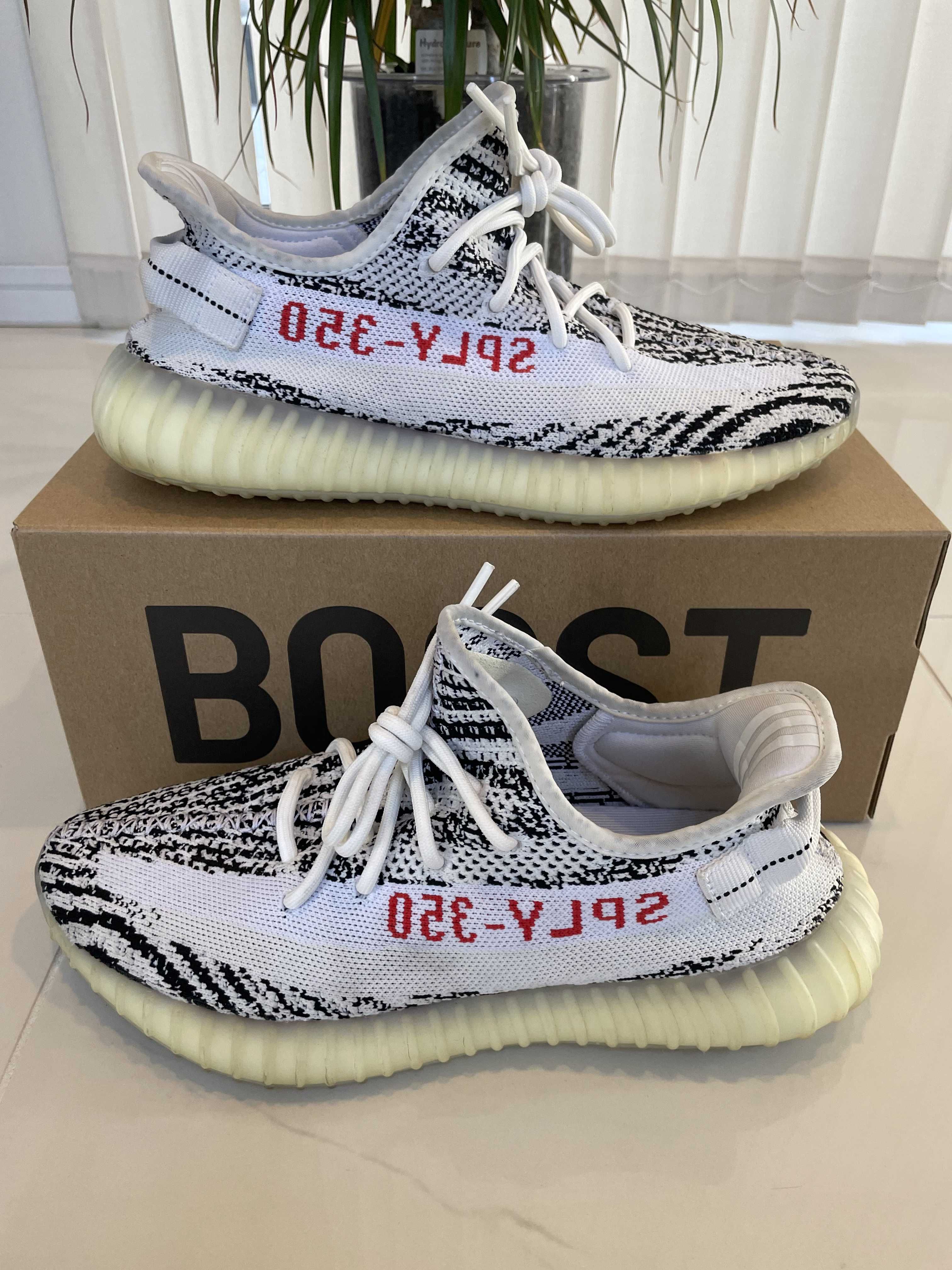 adidas YEEZY Boost 350 V2 "Zebra"