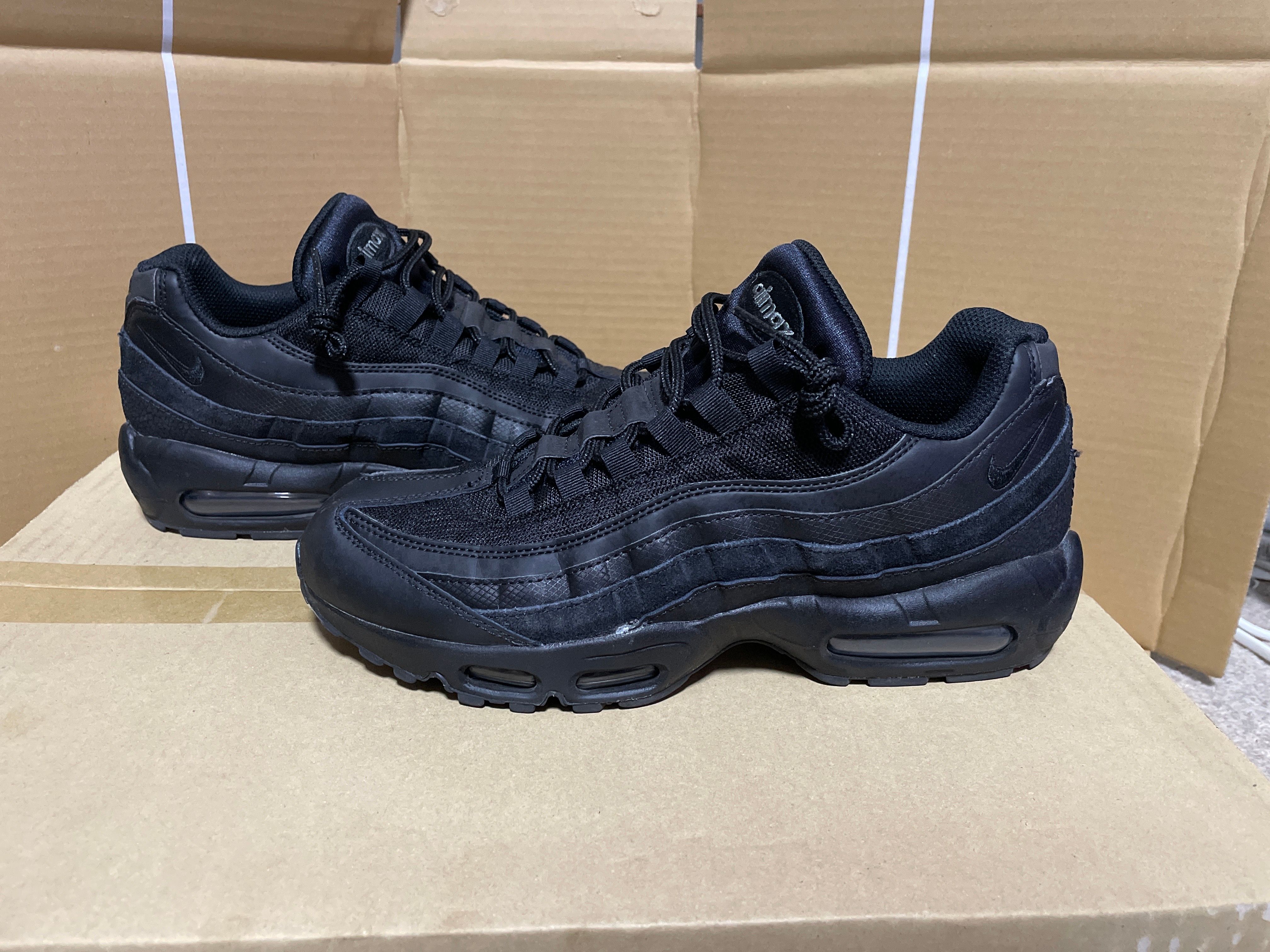 Nike Air Max 95 Essential "Black/Dark Grey/Black"