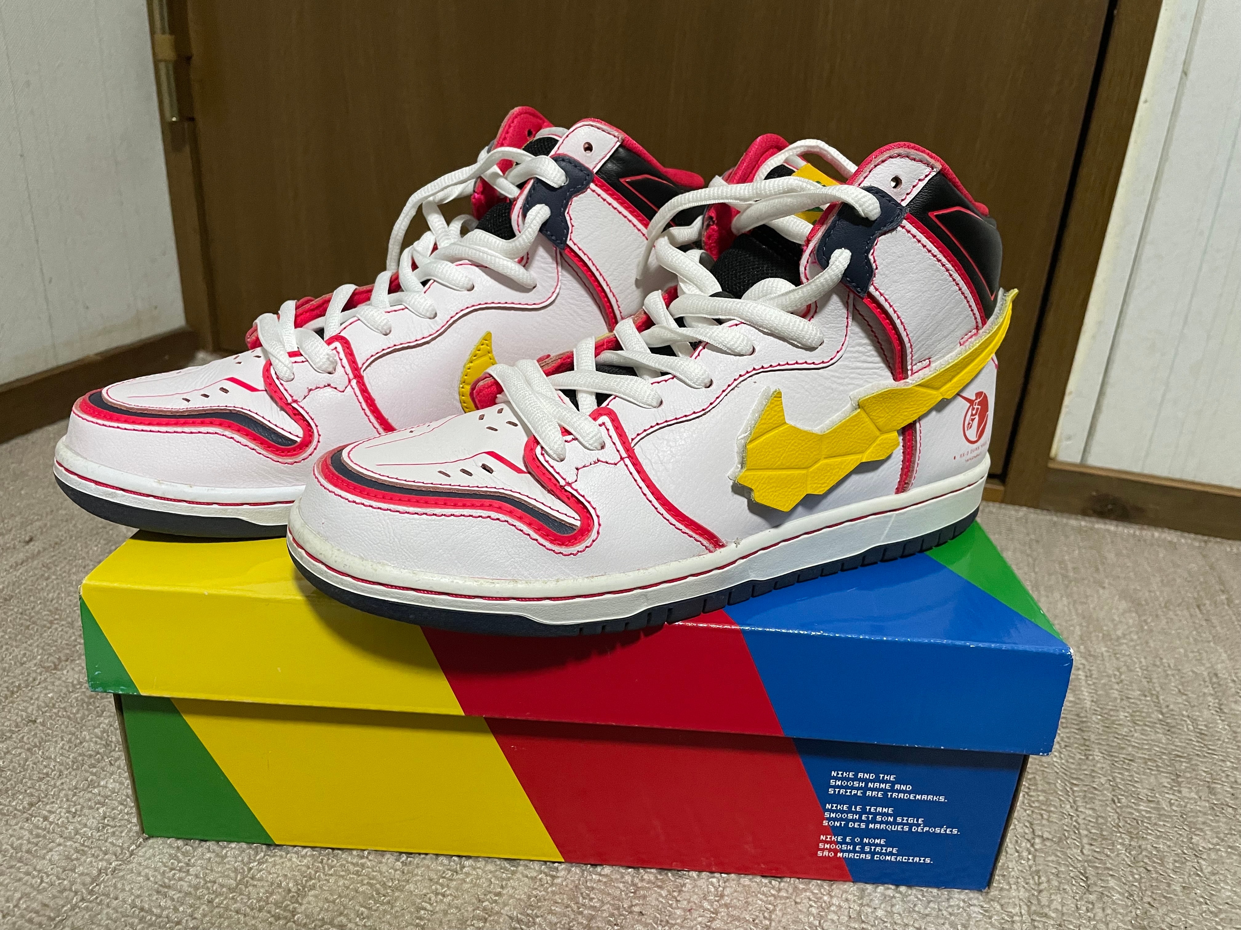 Gundam Unicorn × Nike SB Dunk High PRO QS "UNICORN"