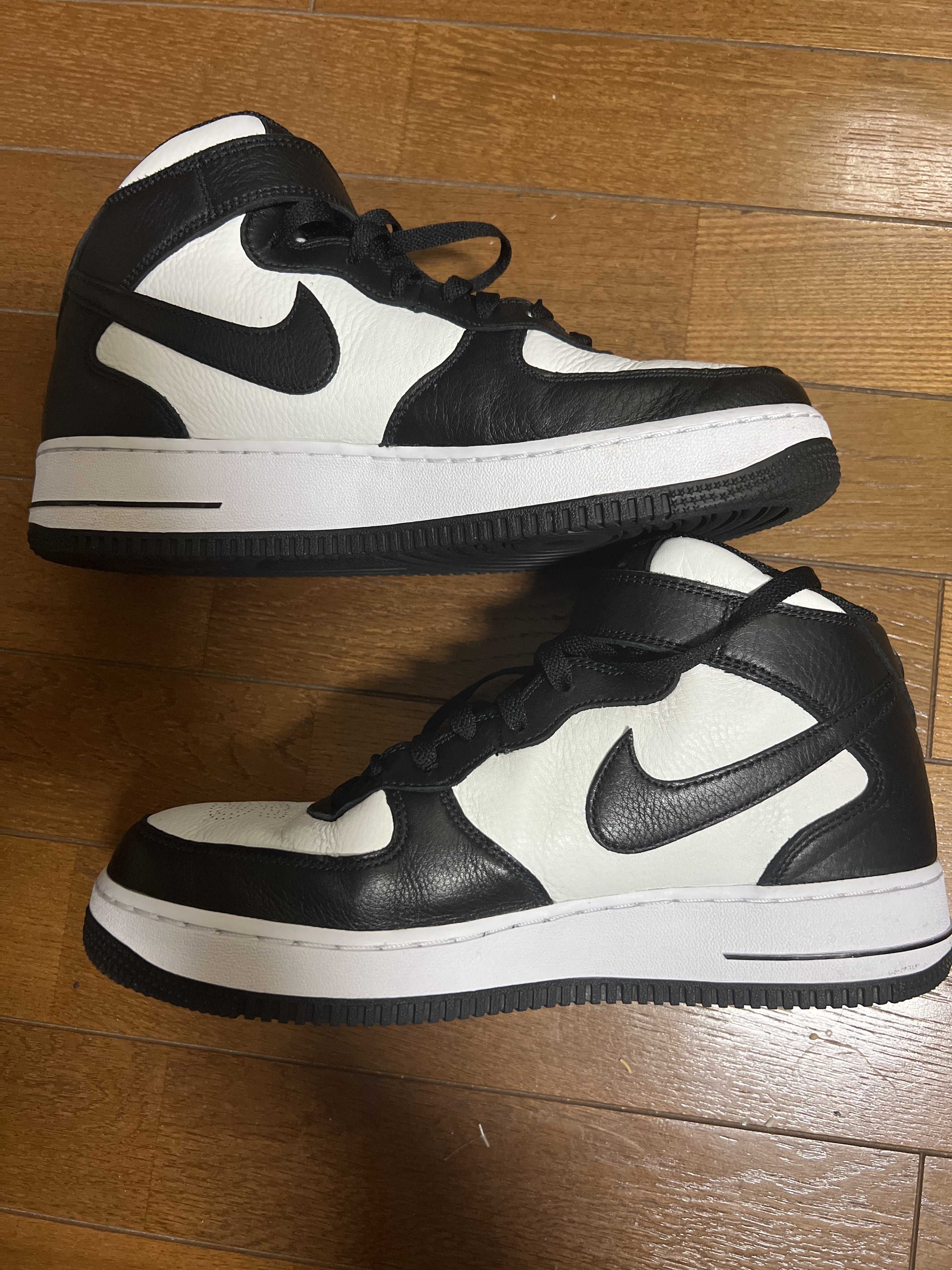 Stussy × Nike Air Force 1 Mid "Black and Light Bone"