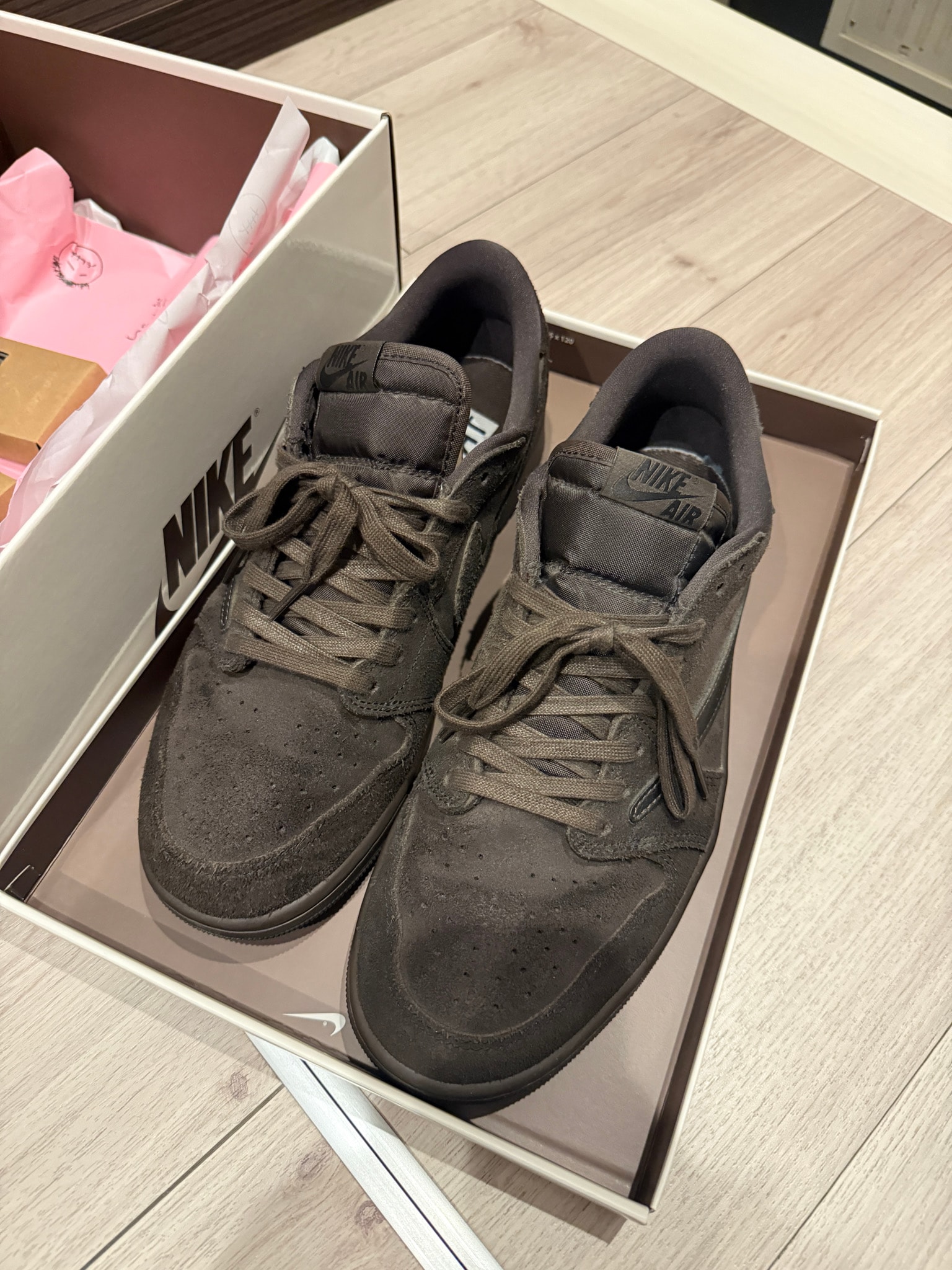 Travis Scott × Nike Air Jordan 1 Low OG SP "Velvet Brown and Dark Mocha"