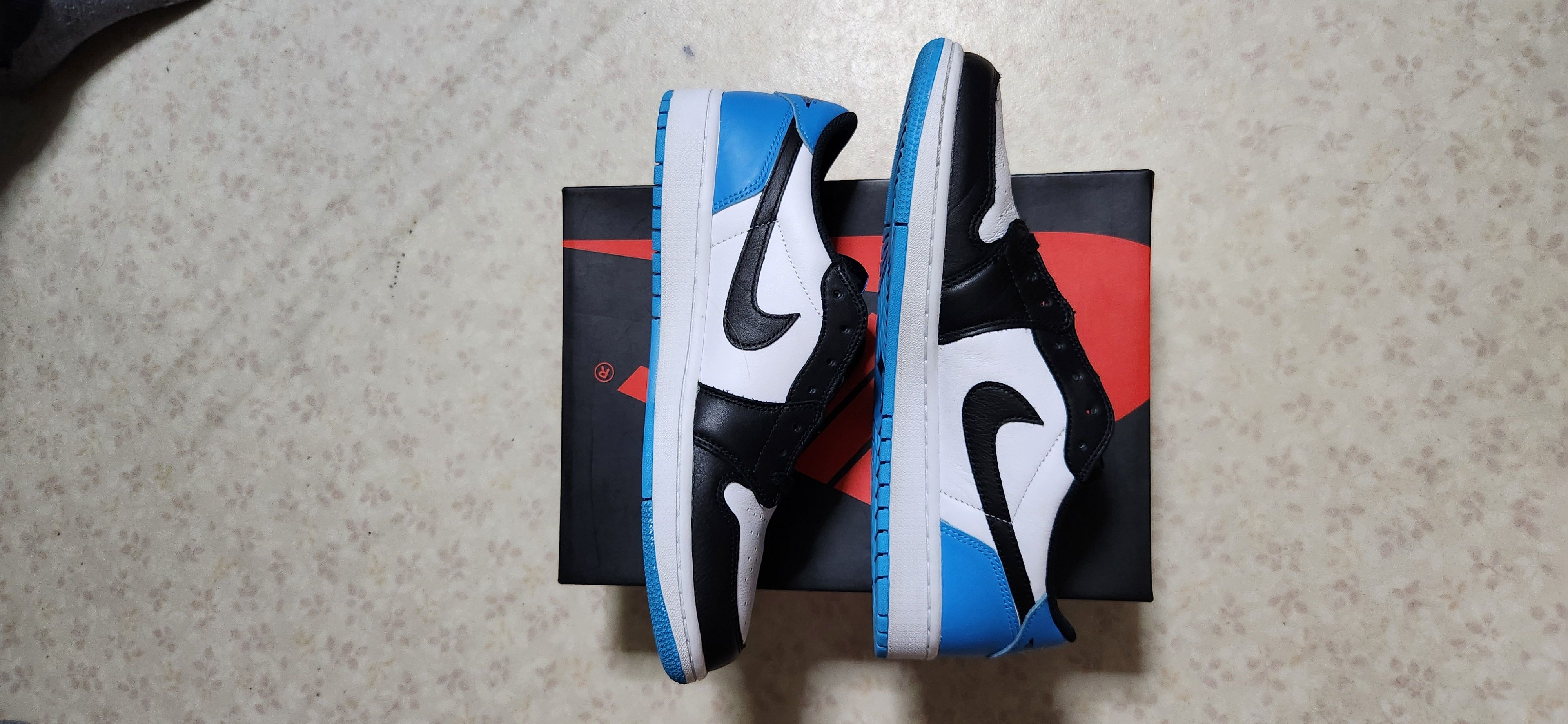Nike Women's Air Jordan 1 Low OG "Black and Dark Powder Blue/UNC"