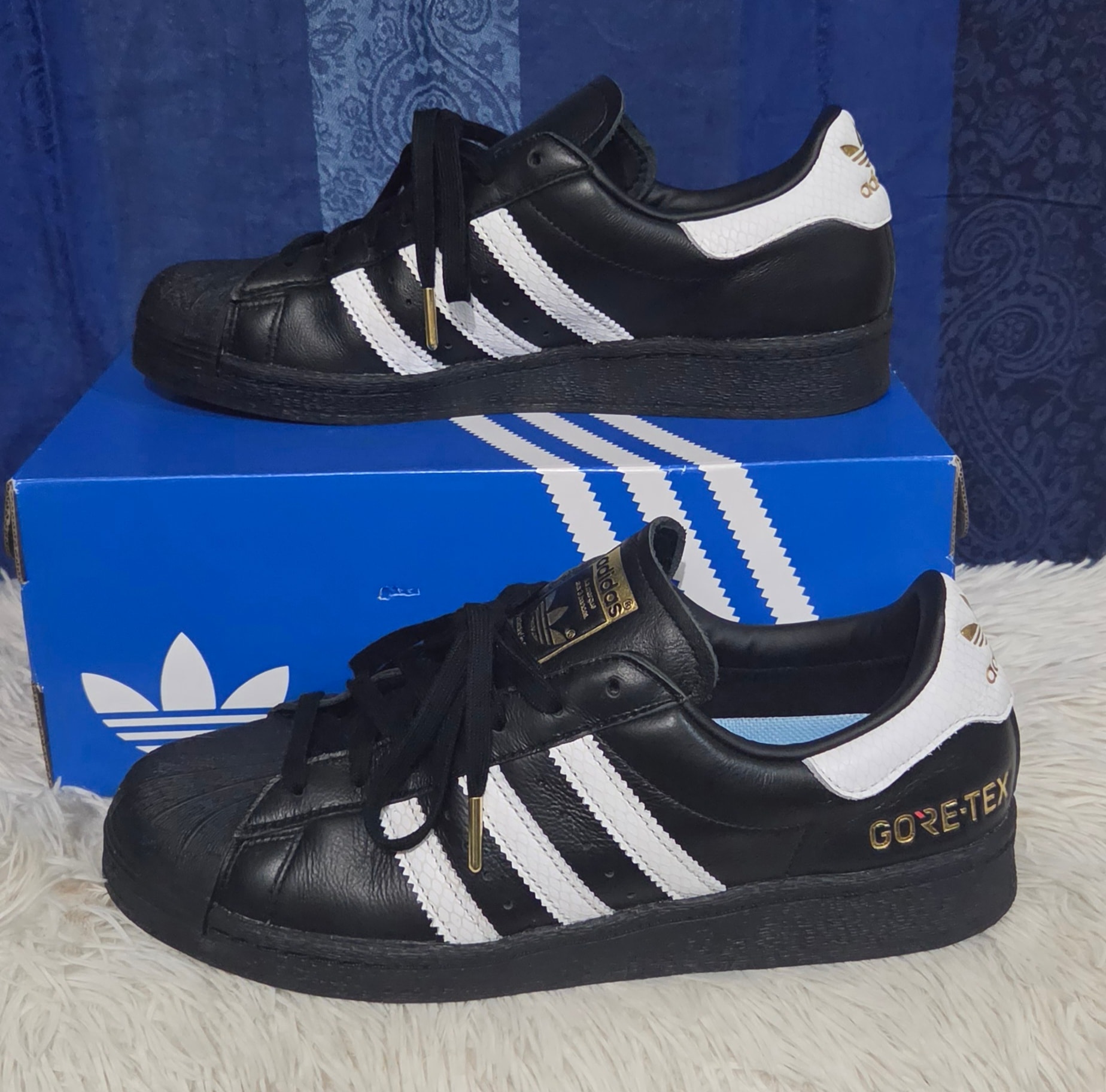 atmos Exclusive adidas Superstar 82 GORE-TEX "Core Black/Footwear White/Gold Metallic"