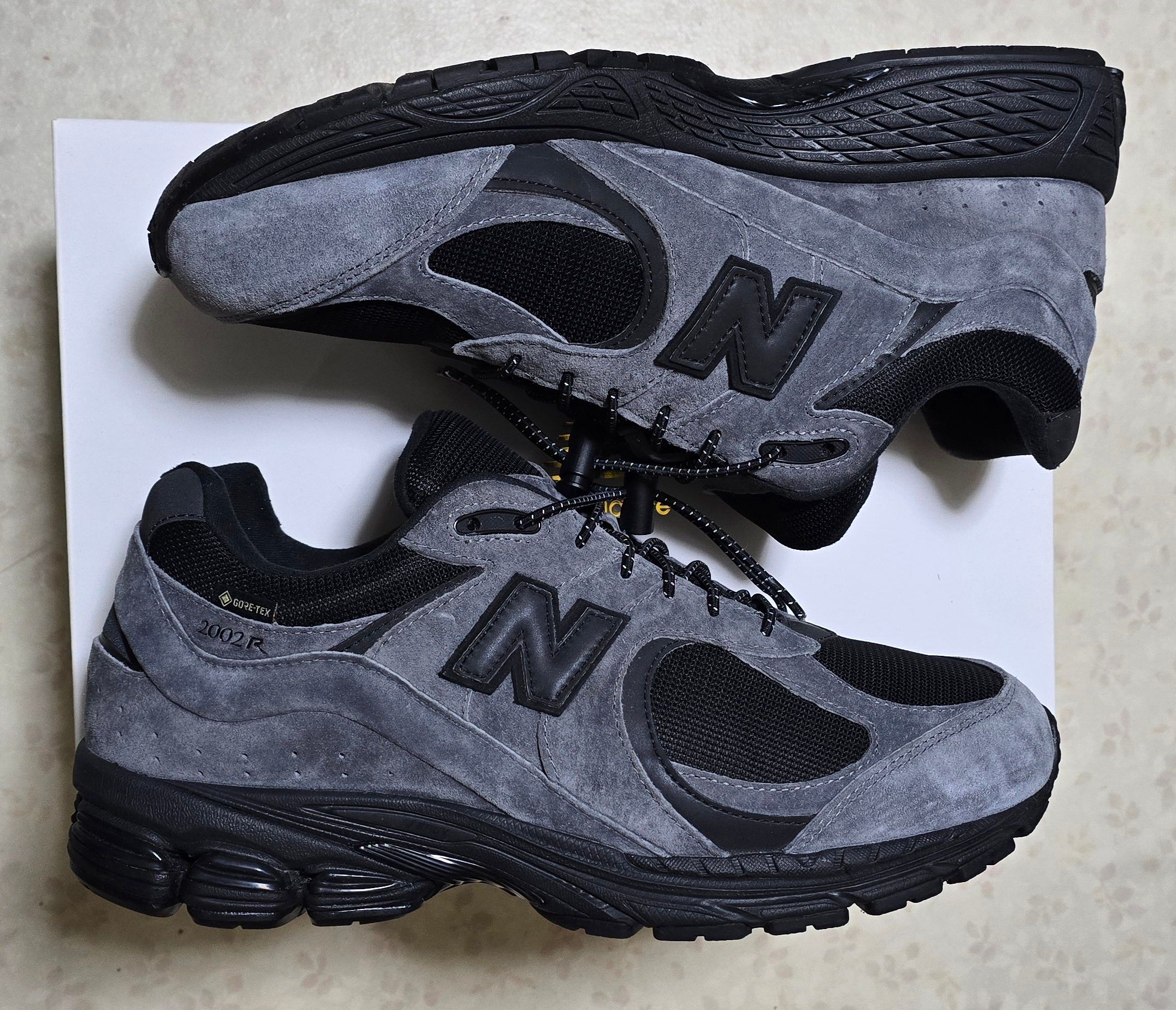 JJJJound × New Balance 2002R GORE-TEX "Charcoal" M2002RXZ