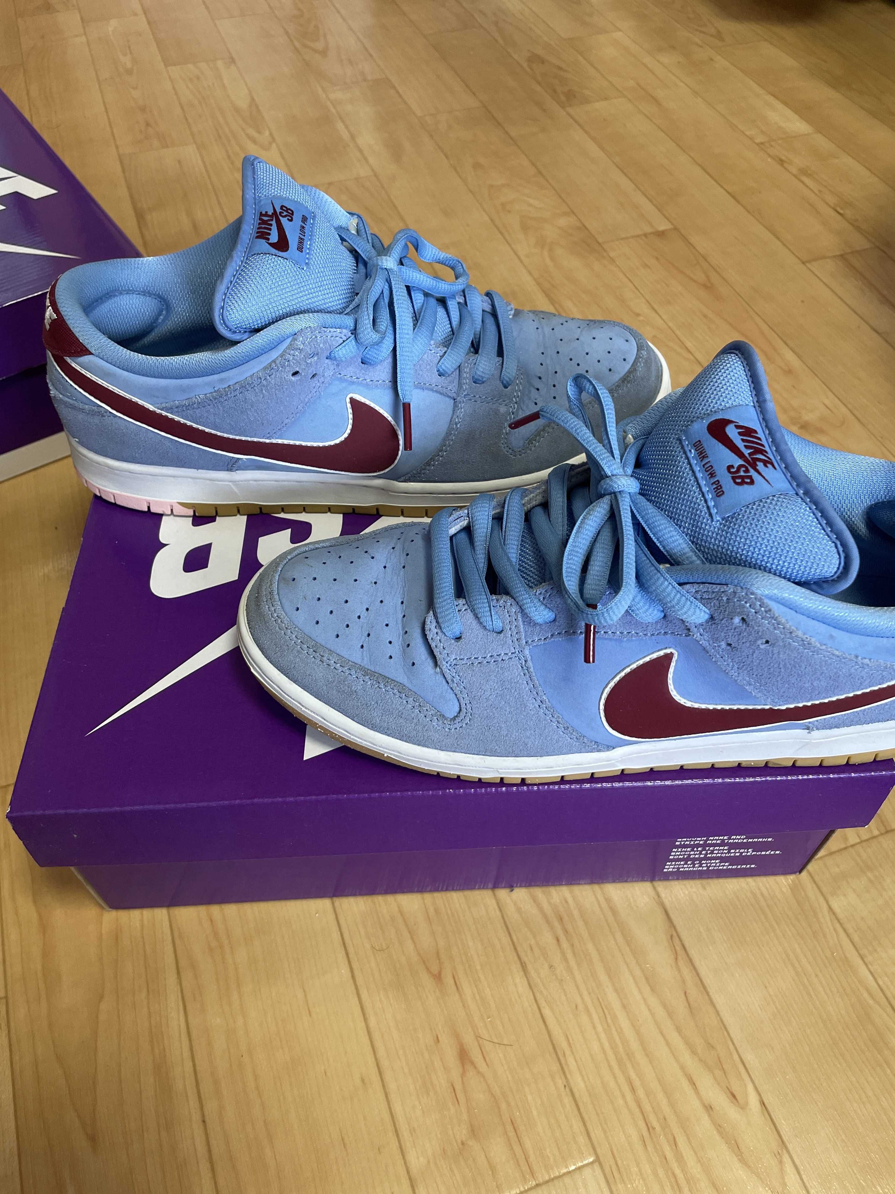 Nike SB Dunk Low Pro "Philadelphia Phillies/Valor Blue and Team Maroon"