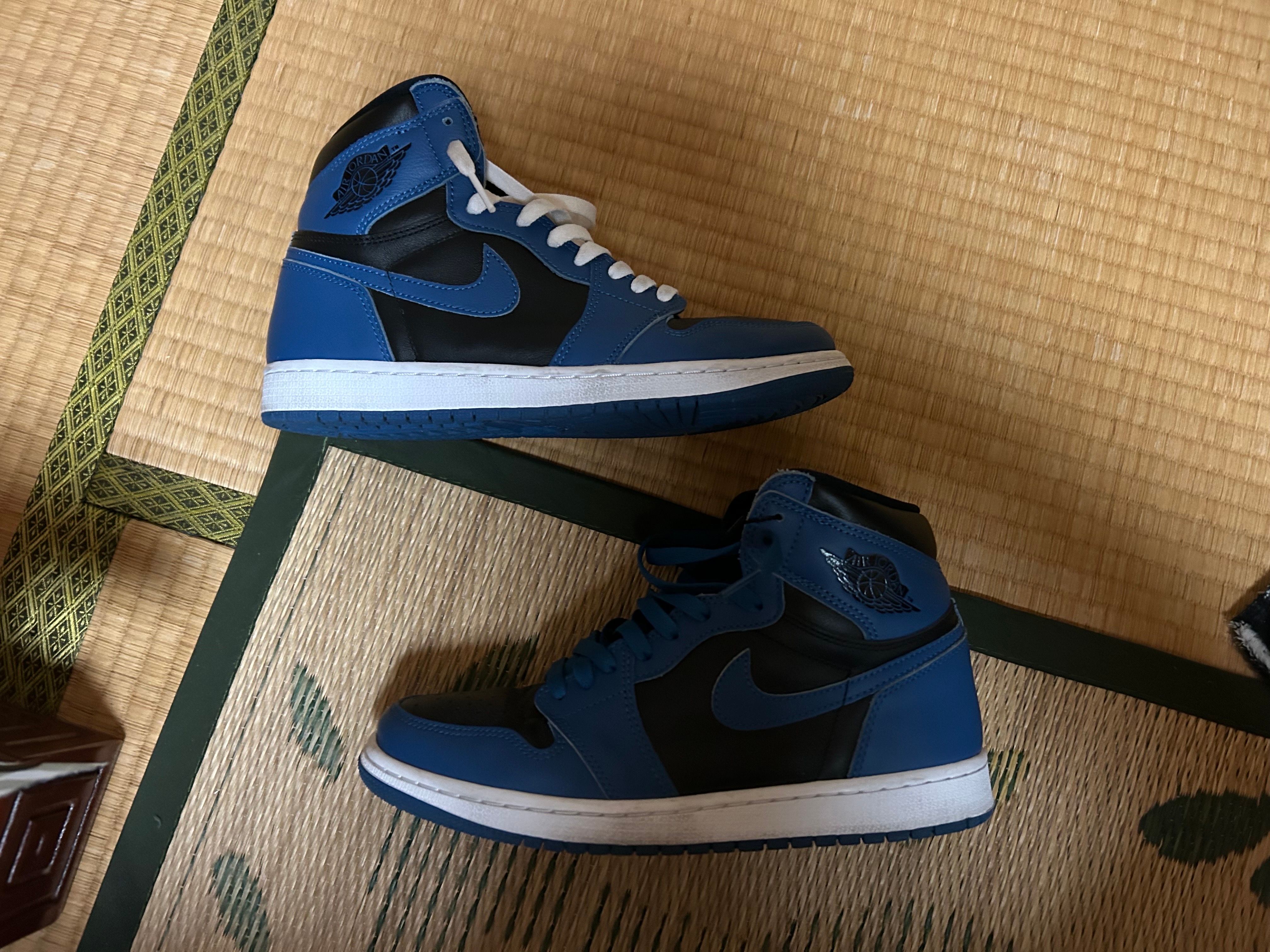 Nike Air Jordan 1 Retro High OG "Dark Marina Blue"