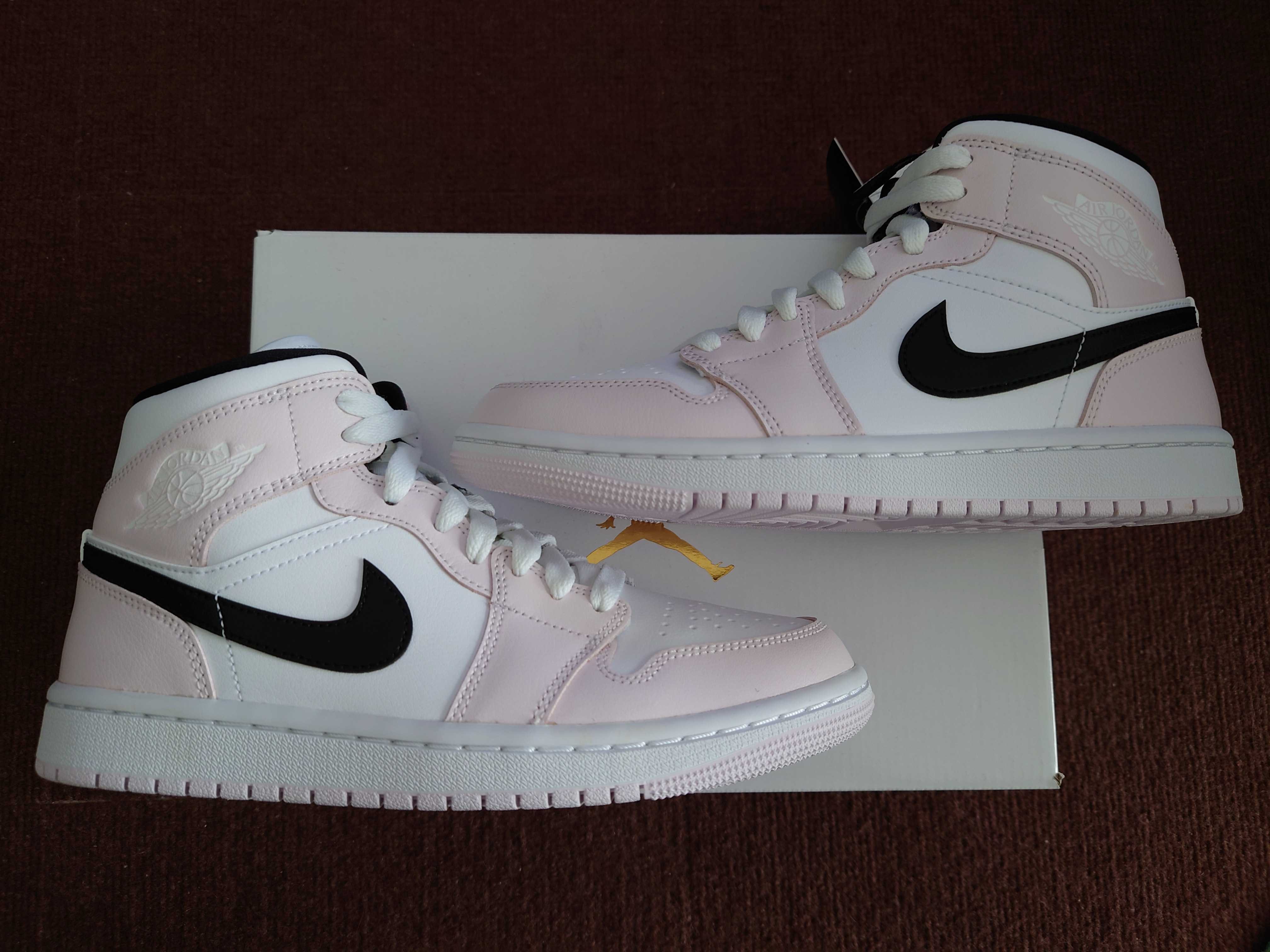 Nike Women's Air Jordan 1 Mid "Light Violet/White/Black"