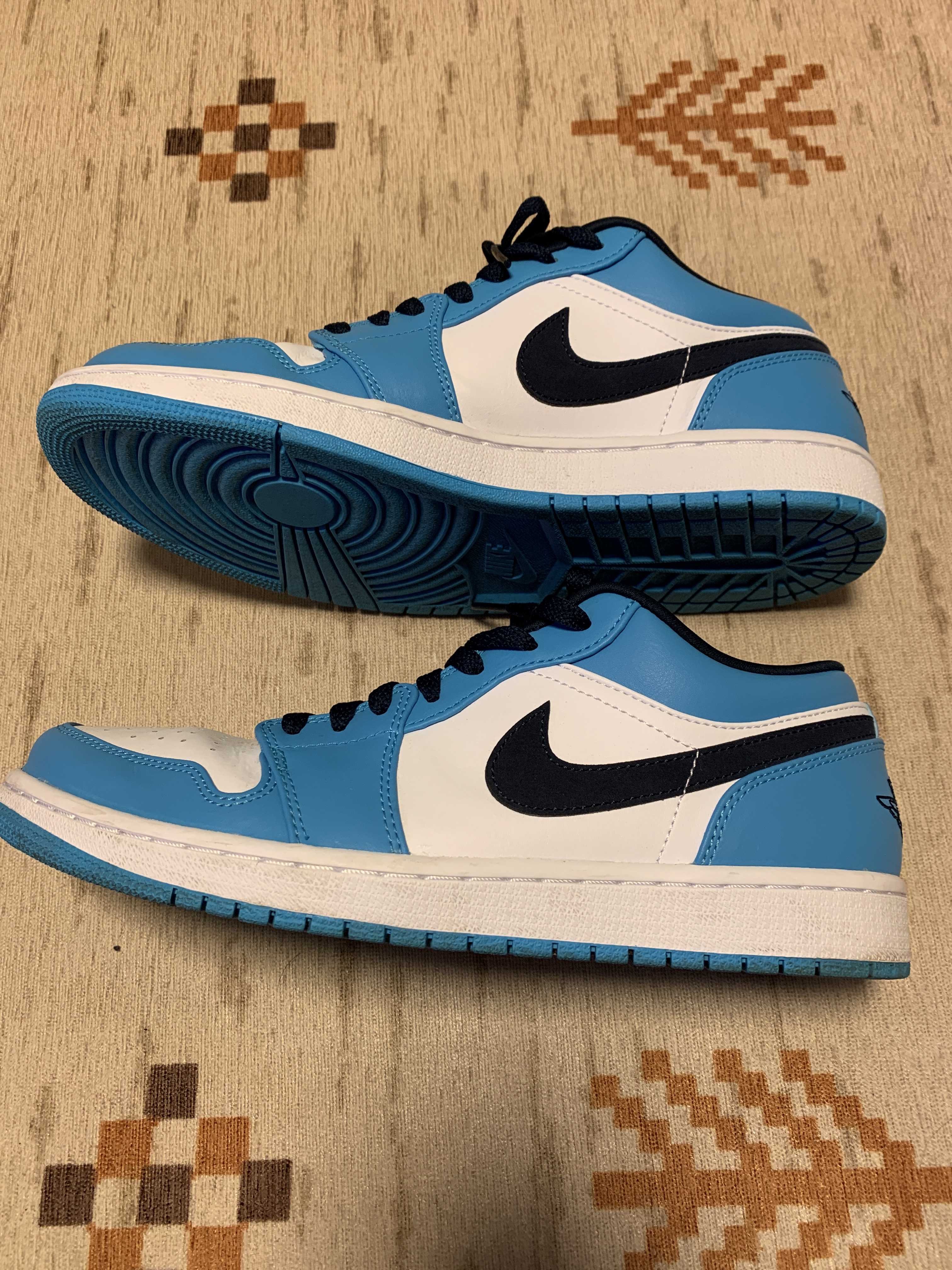 Nike Air Jordan 1 Low "University Blue"   