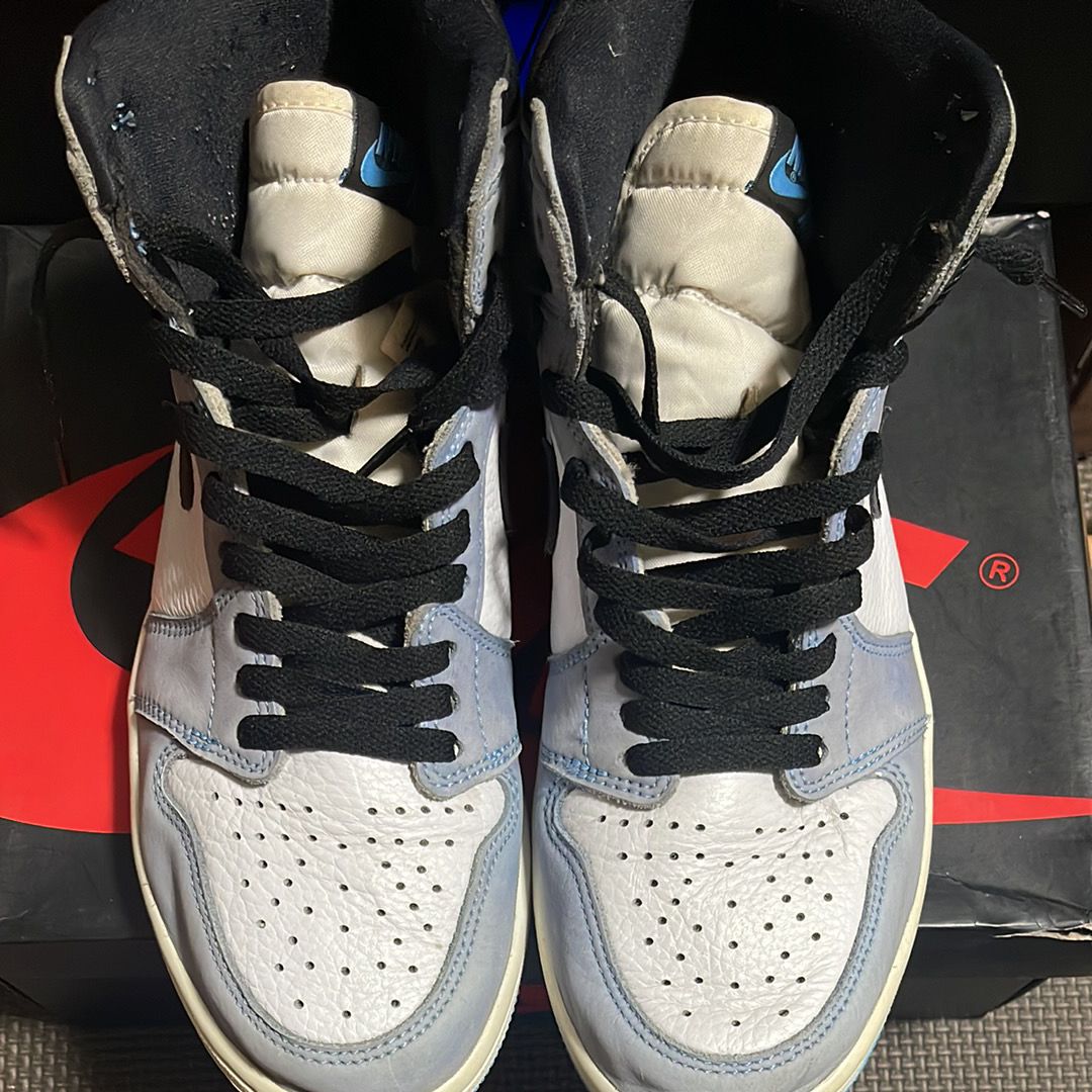 Nike Air Jordan 1 High OG "University Blue"