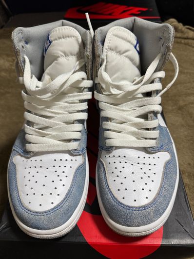 Nike Air Jordan 1 High OG "Hyper Royal"