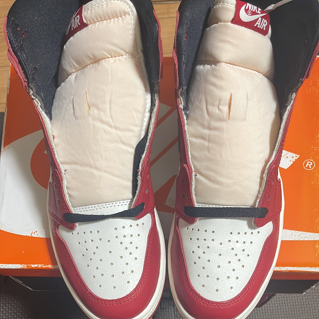 Nike Air Jordan 1 High OG "Lost & Found/Chicago"