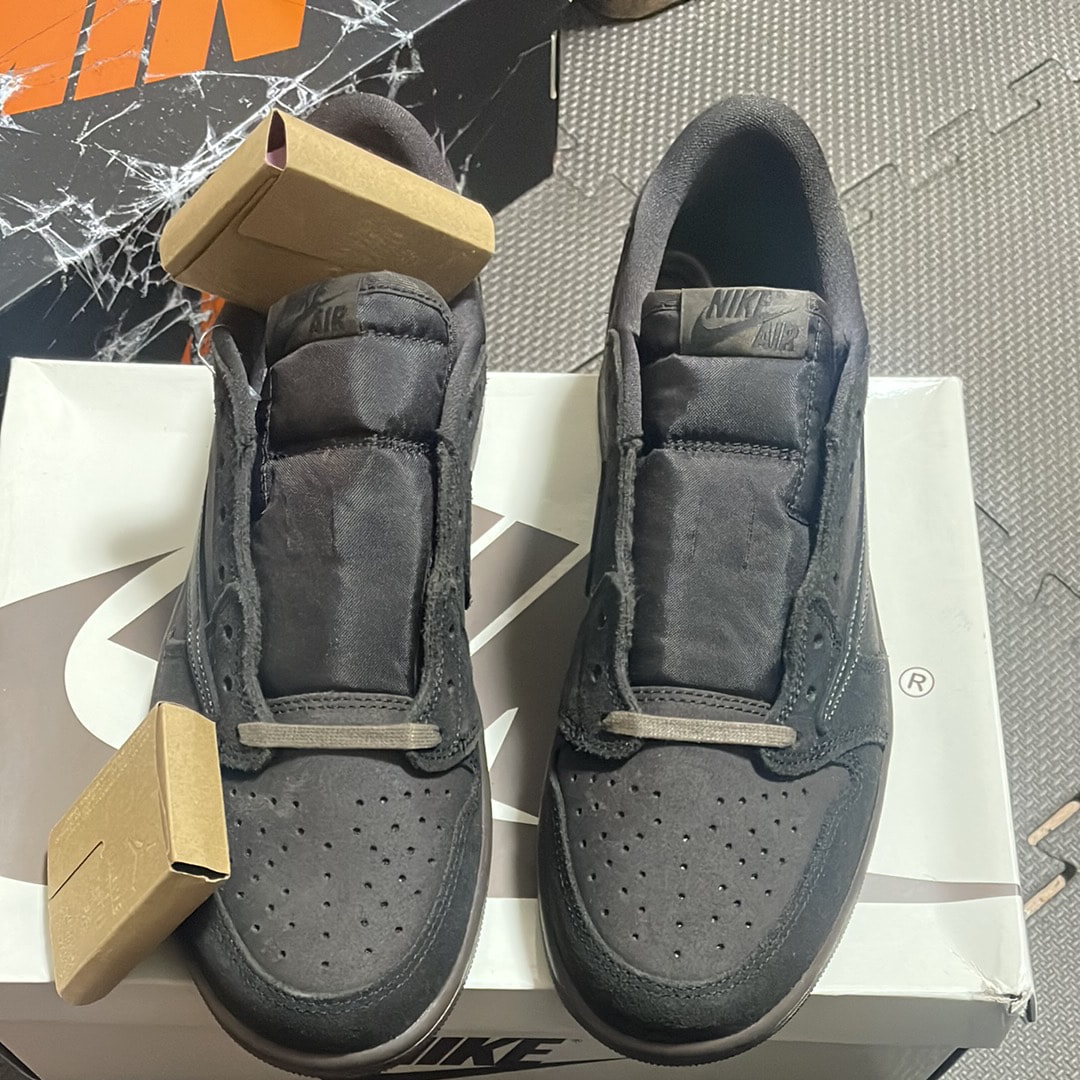 Travis Scott × Nike Air Jordan 1 Low OG SP "Velvet Brown and Dark Mocha"
