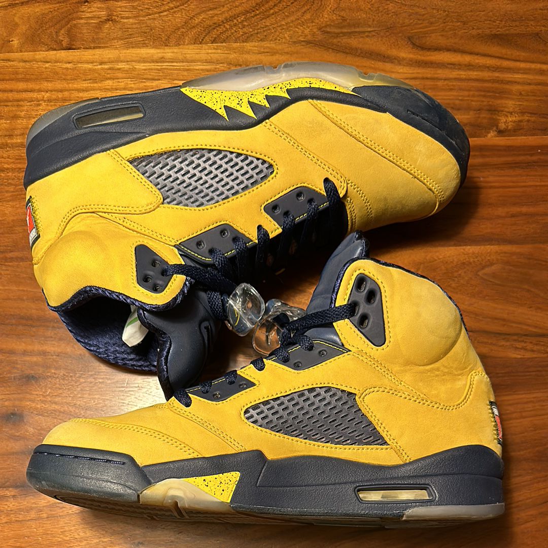 NIKE AIR JORDAN 5 "MICHIGAN"