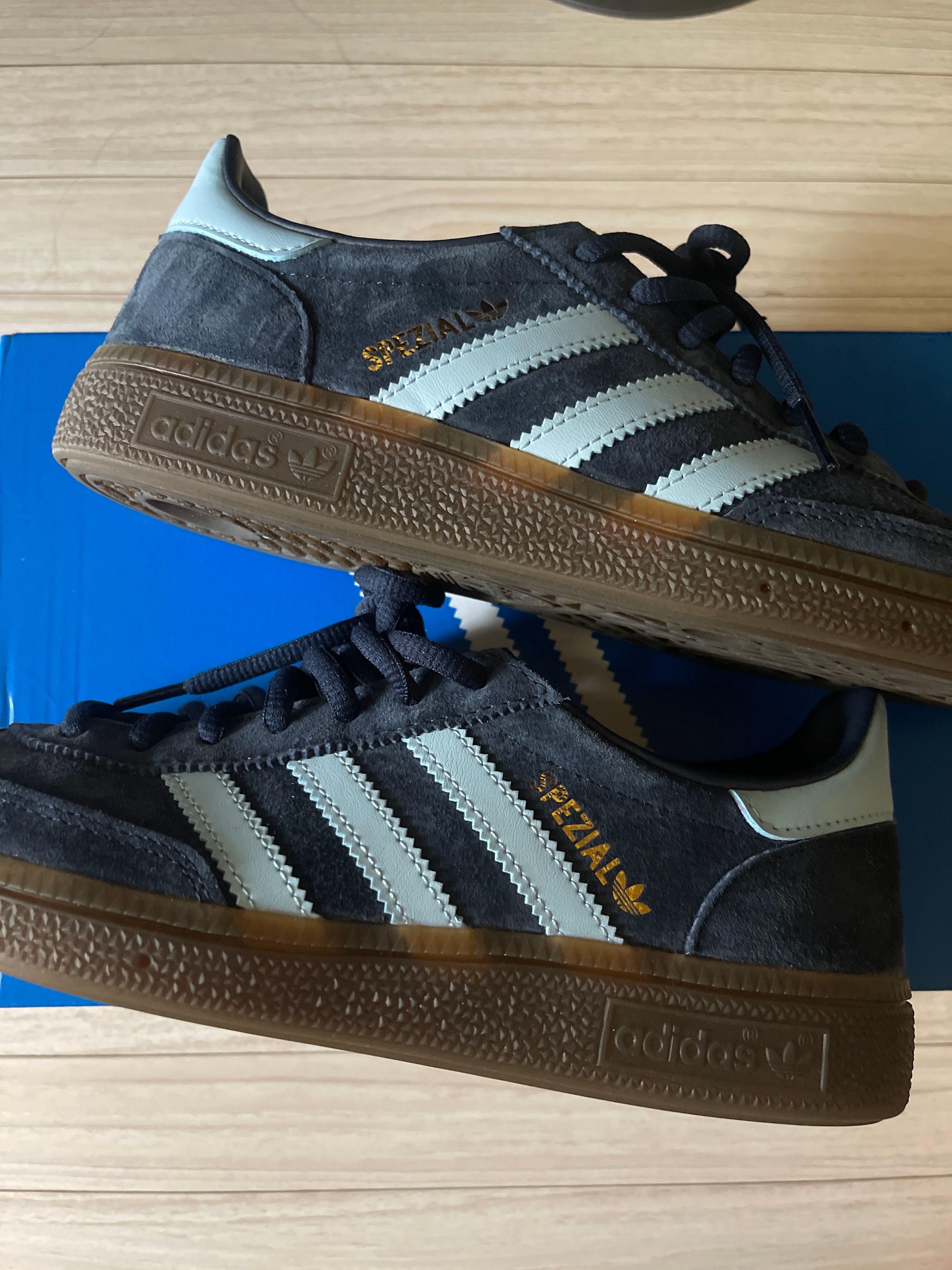 adidas Handball Spezial "College Navy/Clear Sky"