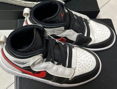 Nike PS Air Jordan 1 Mid "White/Black/Chile Red"