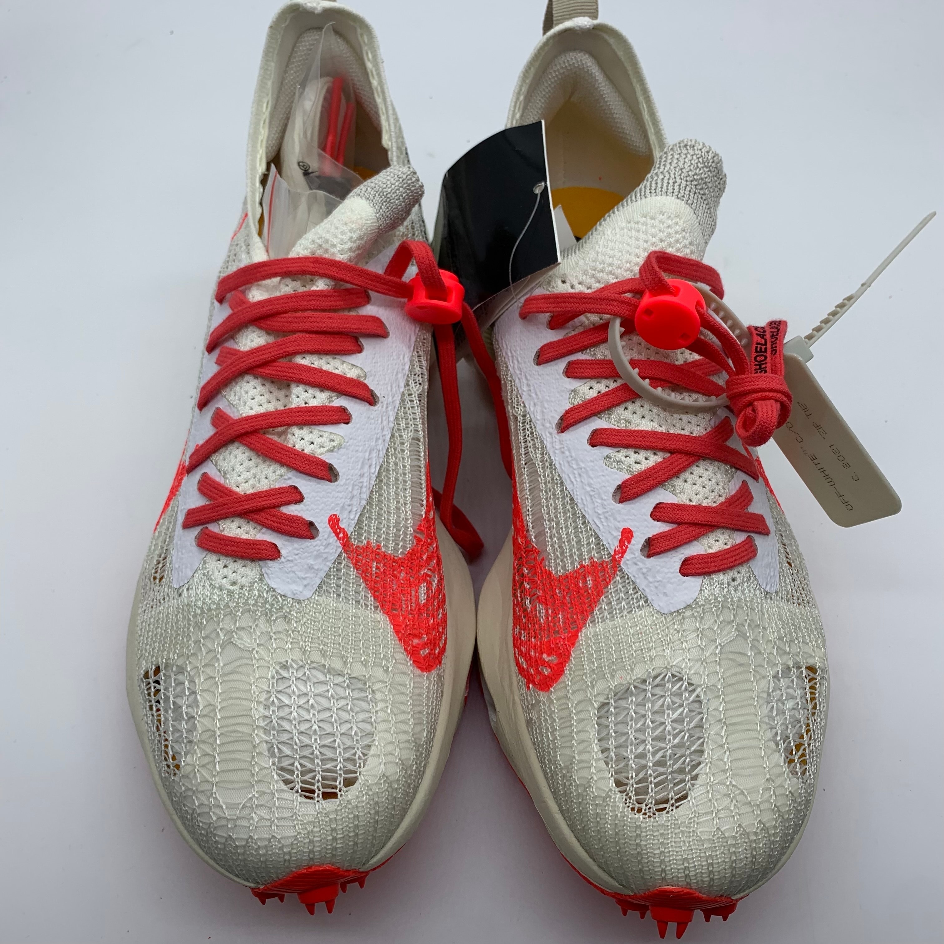 Off-White × Nike Air Zoom Tempo Next% Flyknit "Solar Red"