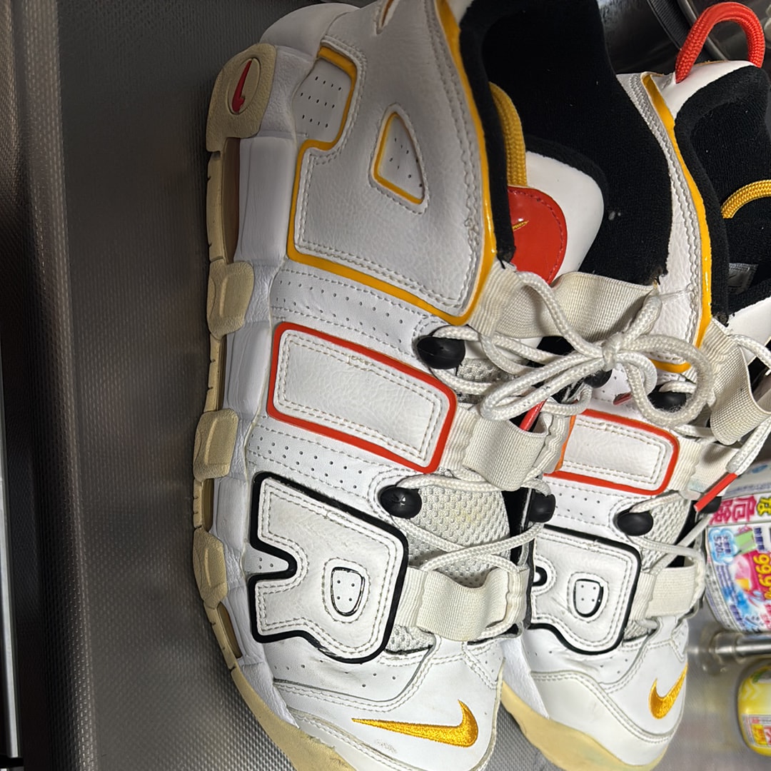 ナイキ エア モア アップテンポ 