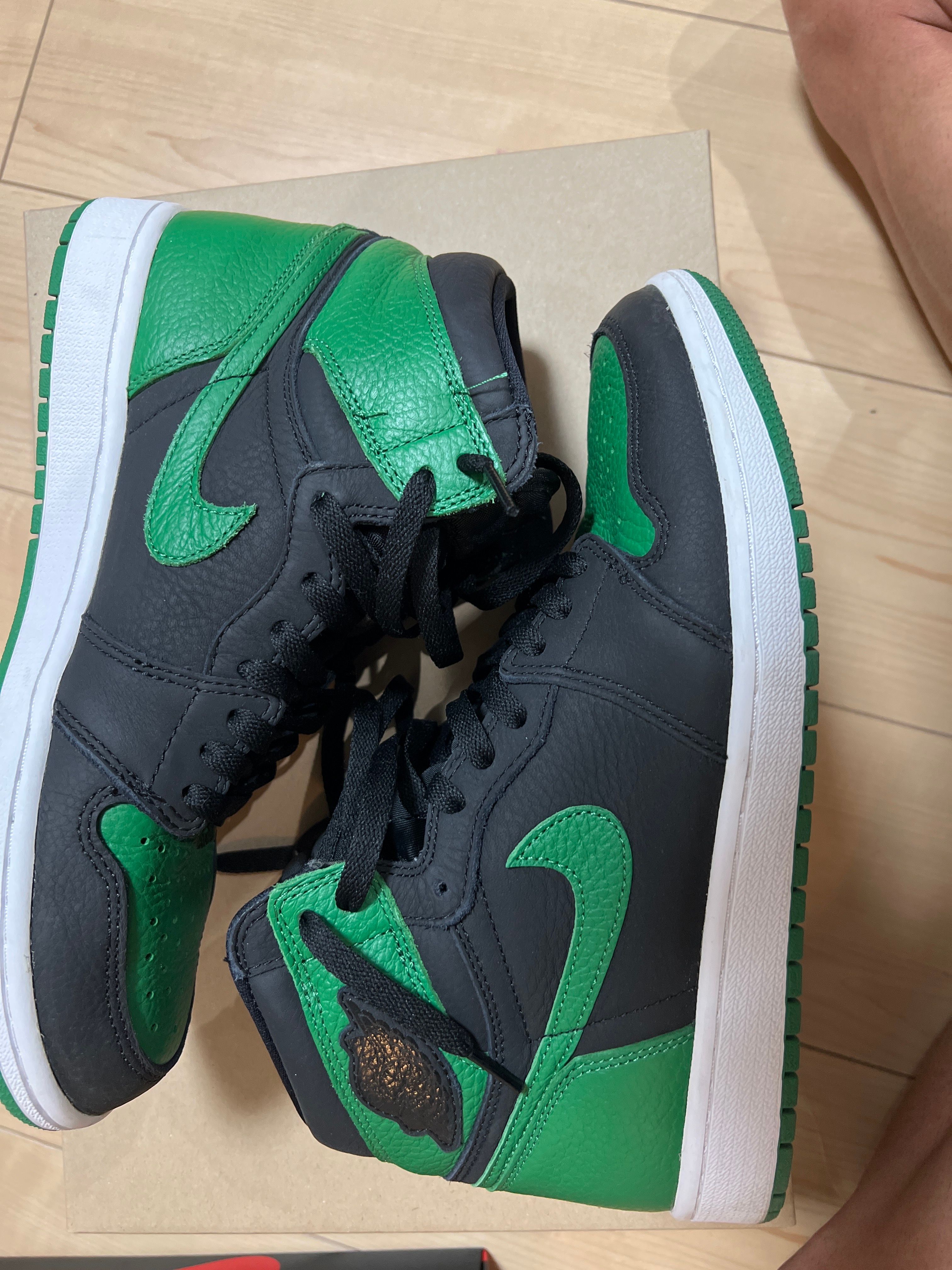 Nike Air Jordan 1 Retro High OG "Black/Pine Green" (2020)      