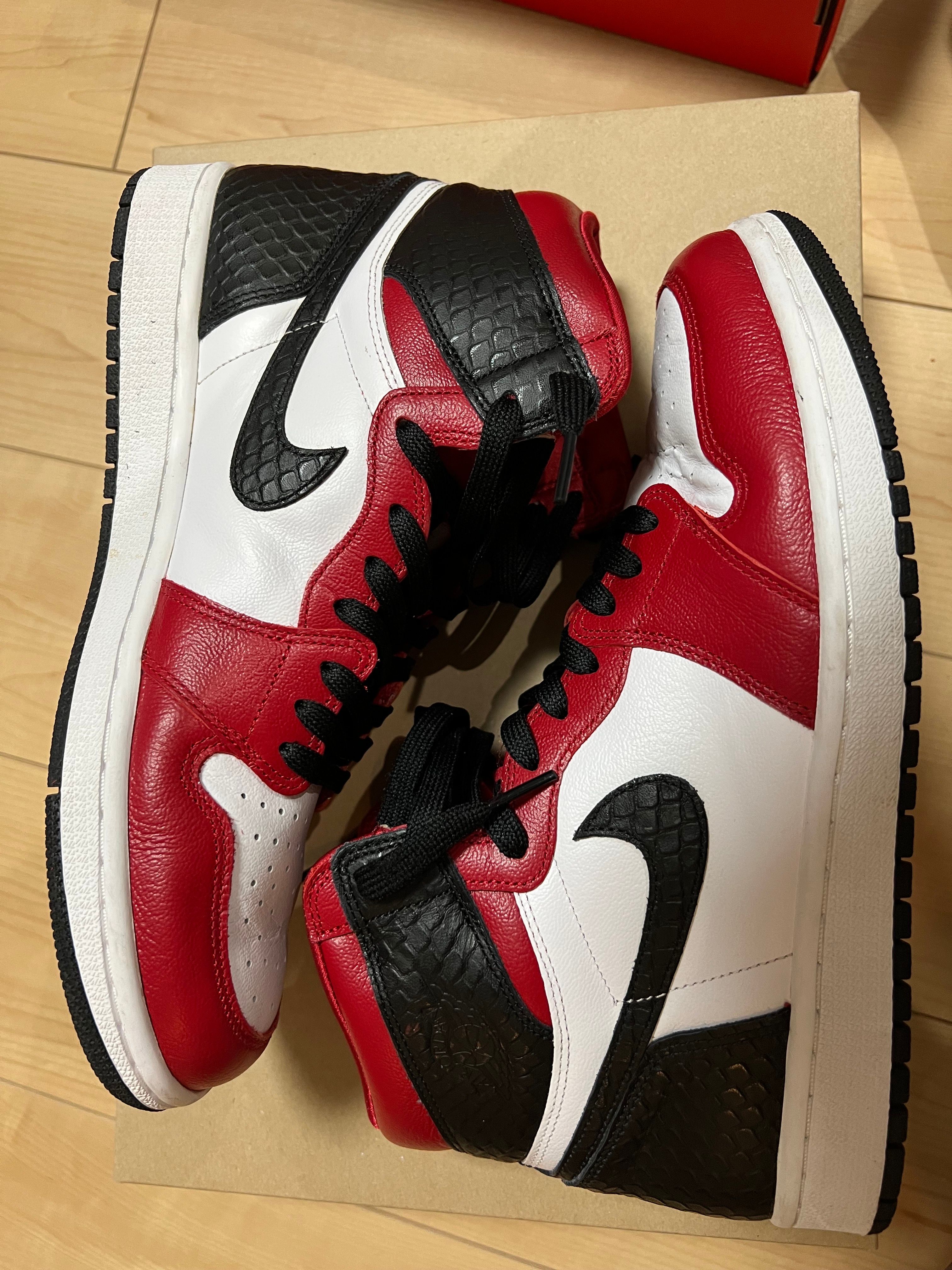 Nike Women's Air Jordan 1 High OG "Satin Red"