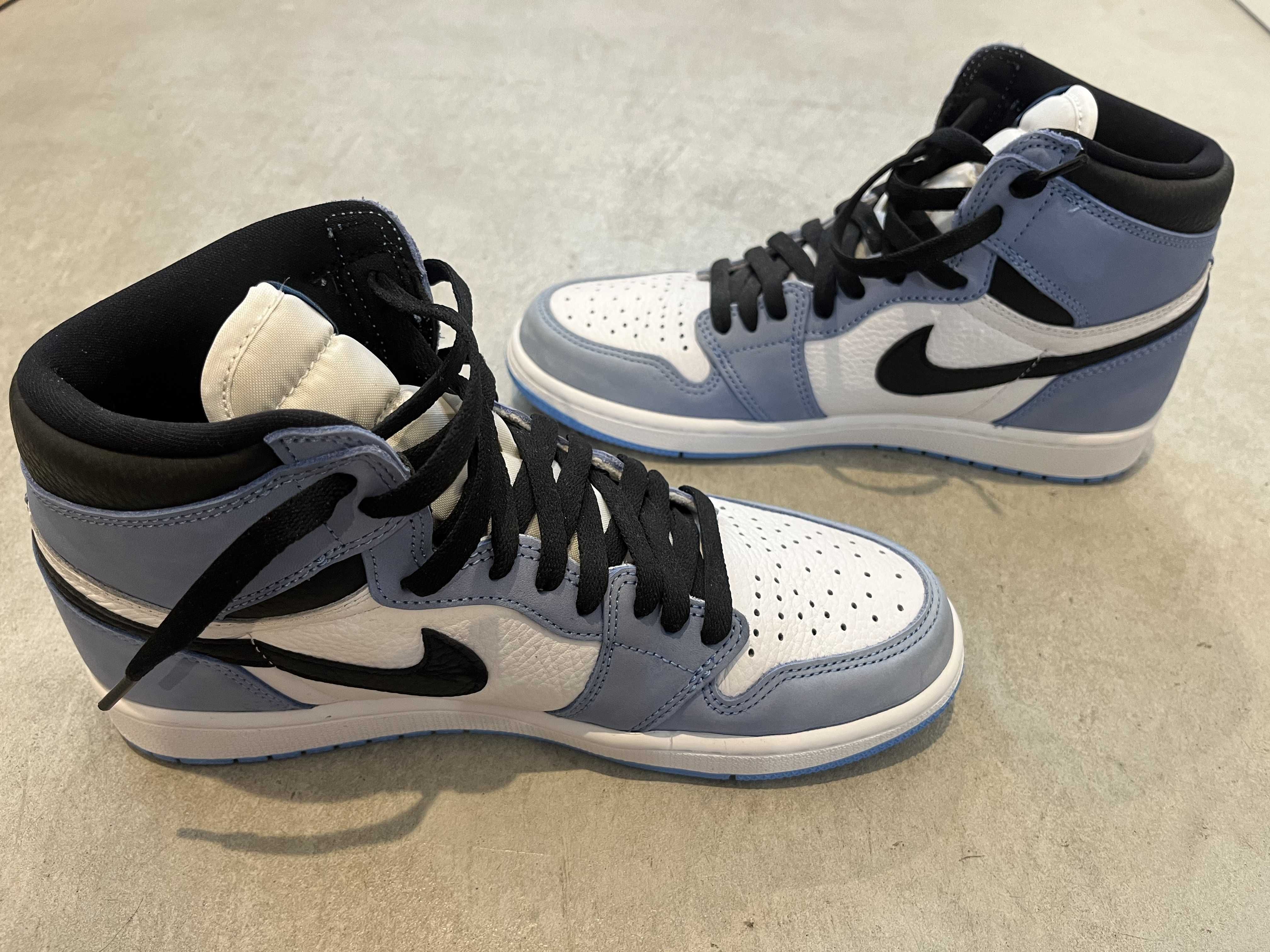 Nike Air Jordan 1 High OG "University Blue"