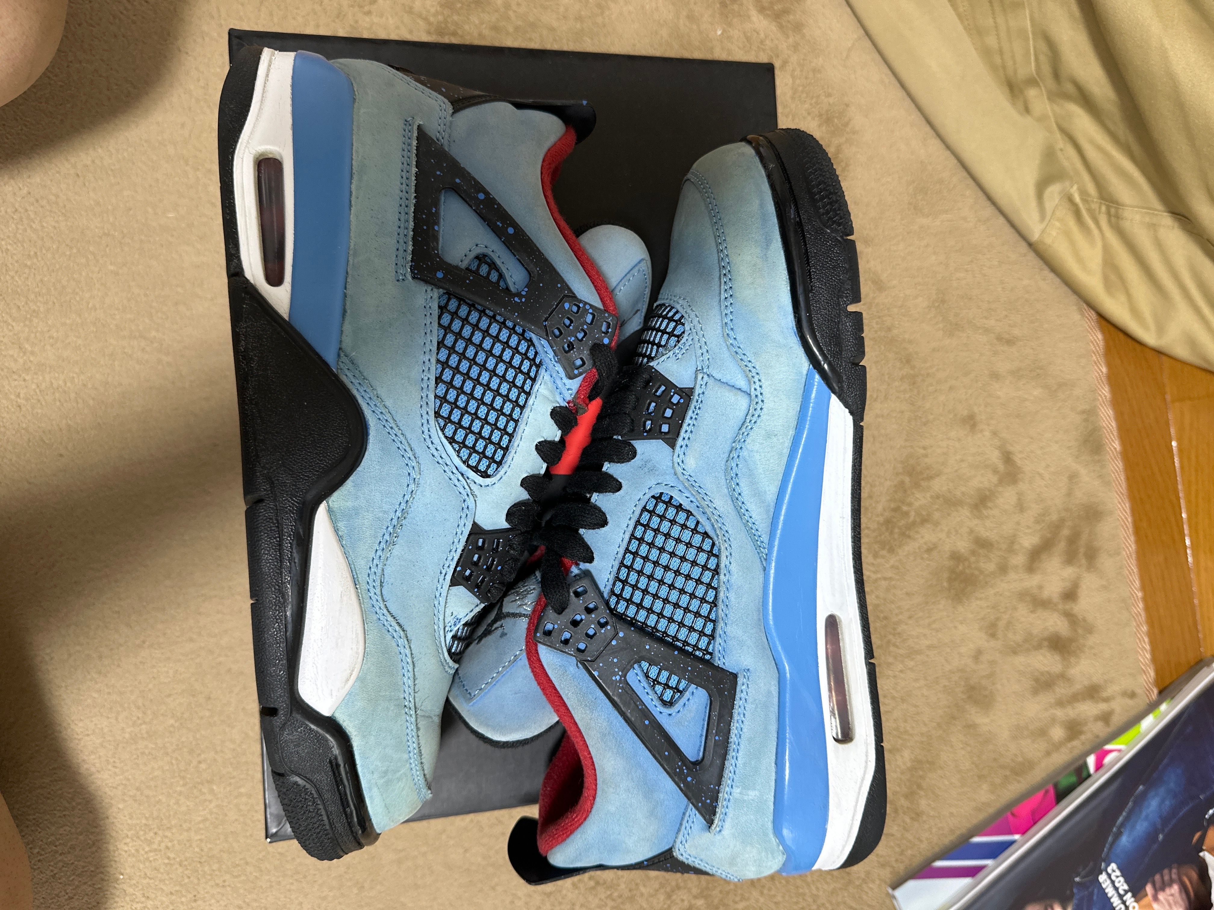 Travis Scott × Nike Air Jordan 4 Retro Cactus Jack "University Blue"