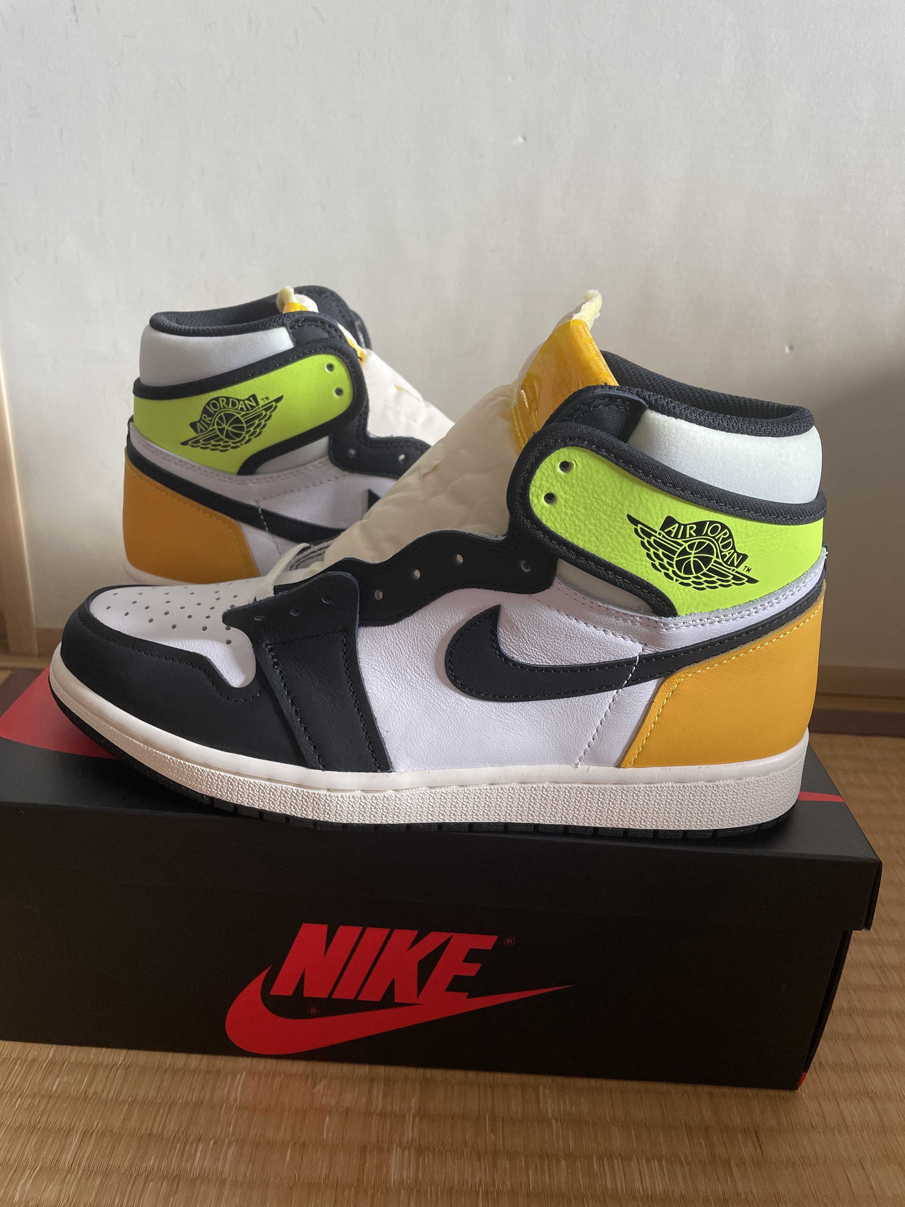 Nike Air Jordan 1 High OG "Volt Gold"
