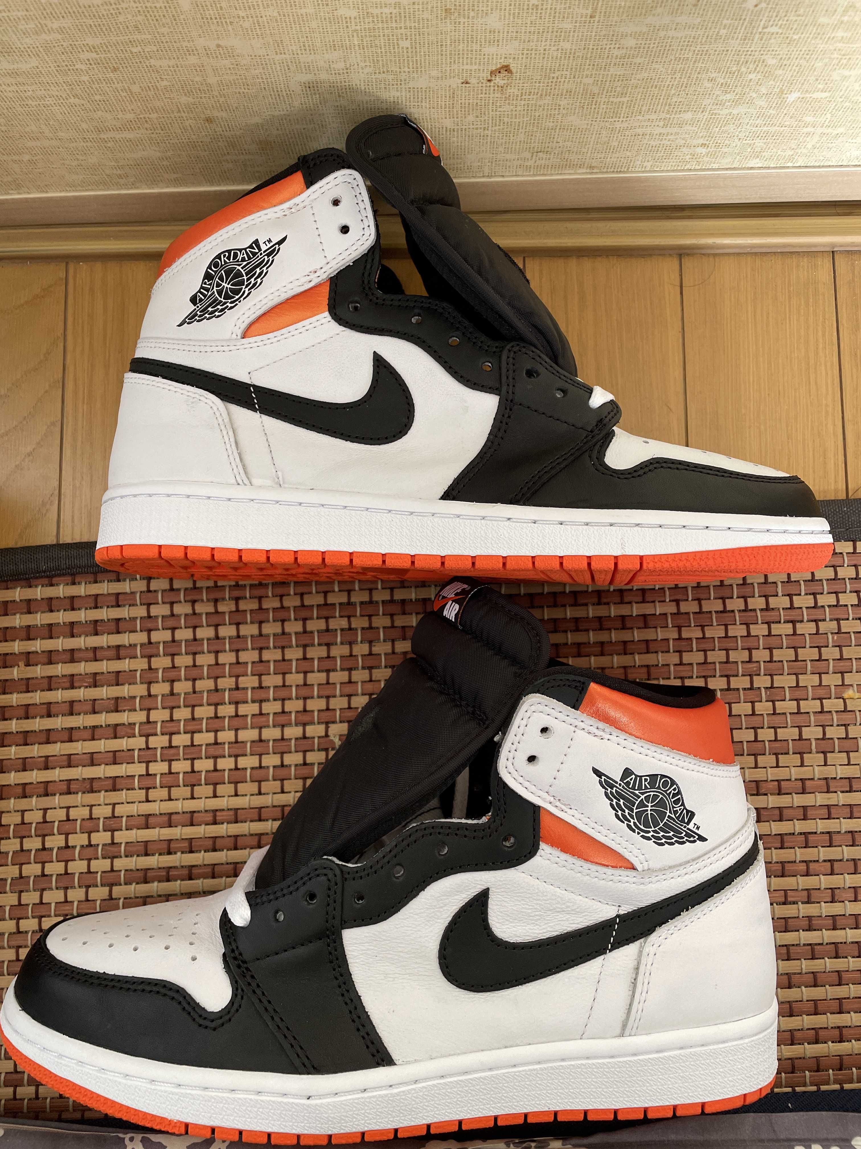 Nike Air Jordan 1 Retro High OG "Electro Orange"